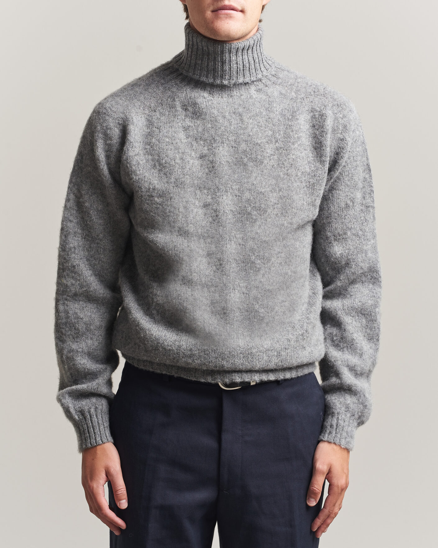 Mies | Puserot | Harley Of Scotland | Brushed Supersoft Lambswool Rollneck Mid Grey