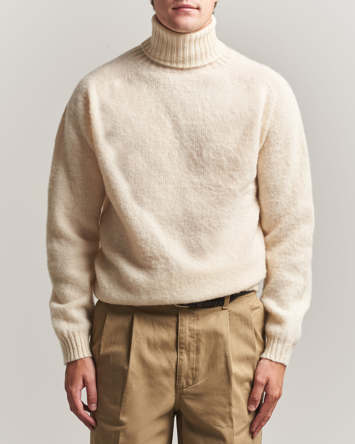 Mies | Puserot | Harley Of Scotland | Brushed Supersoft Lambswool Rollneck Vanilla