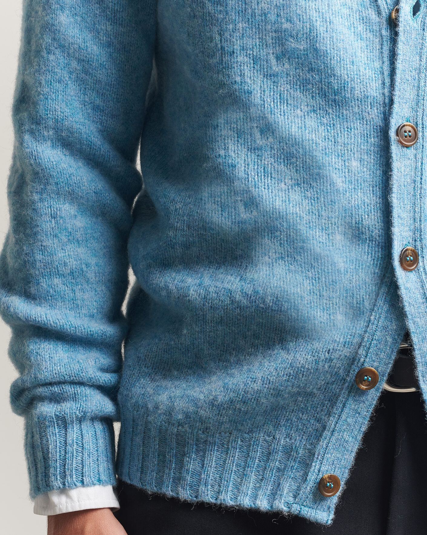 Mies | Puserot | Harley Of Scotland | Brushed Supersoft Lambswool Cardigan Loch Blue