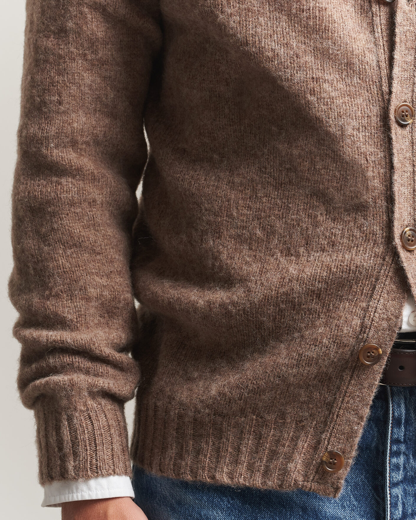 Mies | Puserot | Harley Of Scotland | Brushed Supersoft Lambswool Cardigan Tundra
