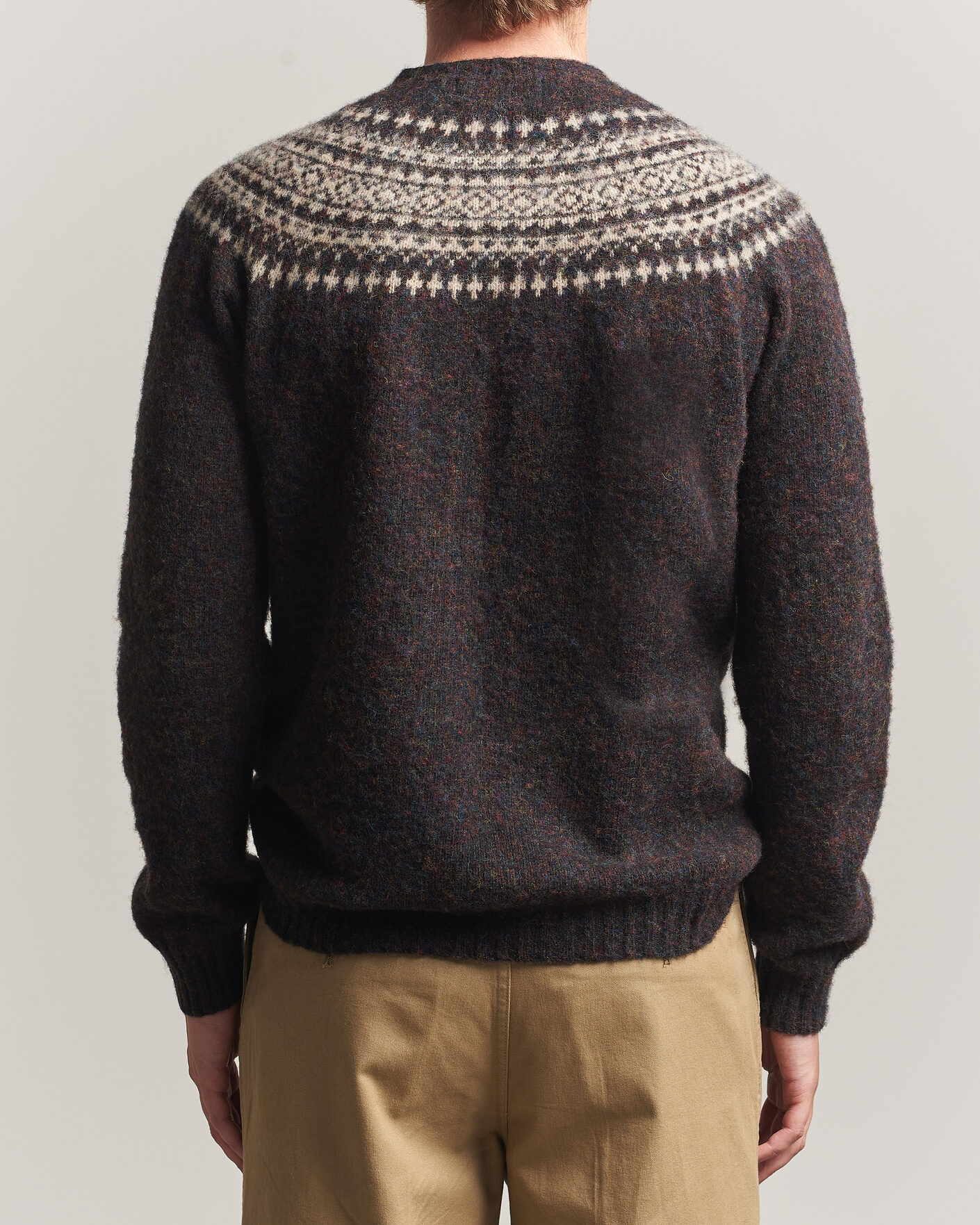 Mies | Puserot | Harley Of Scotland | Brushed Supersoft Lambswool Yolk Fairisle Volcano/Cameo