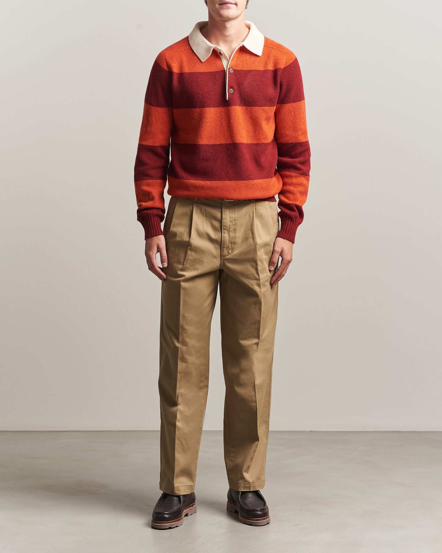 Mies | Puserot | Harley Of Scotland | Supersoft 2ply Lambswool Rugby Red/Orange