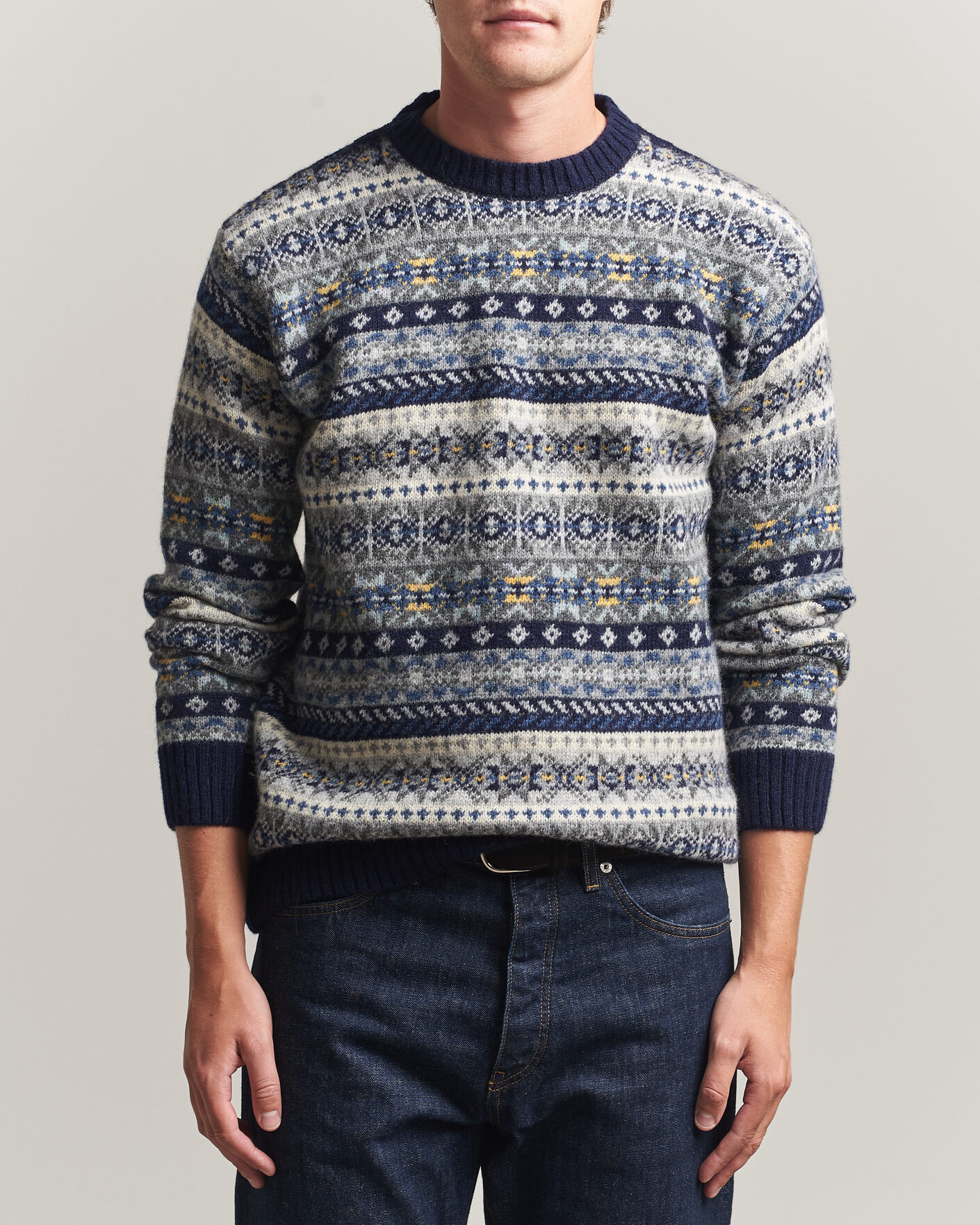 Mies | Puserot | Harley Of Scotland | Supersoft 2ply Lambswool Fairisle Crew Navy
