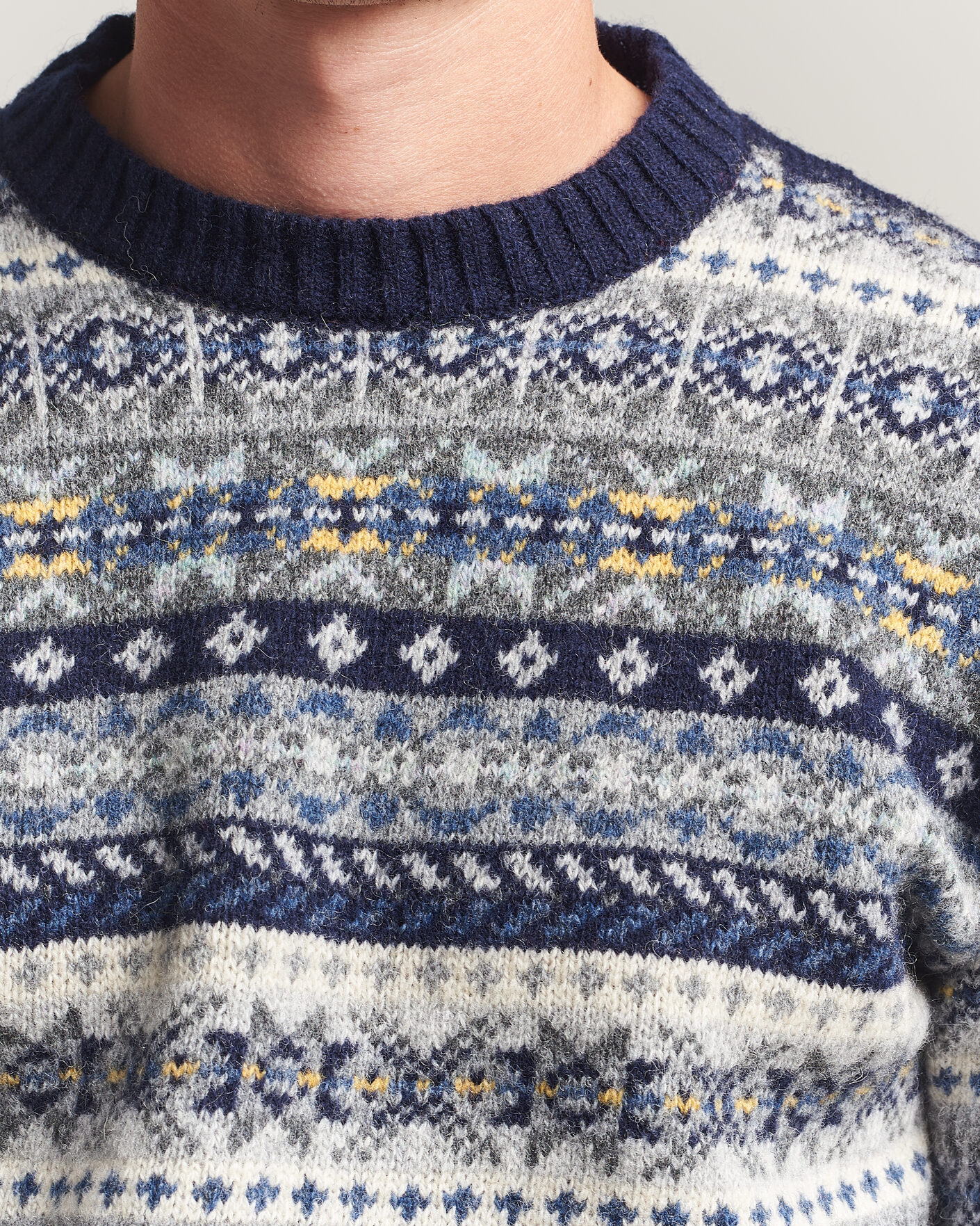 Mies | Puserot | Harley Of Scotland | Supersoft 2ply Lambswool Fairisle Crew Navy