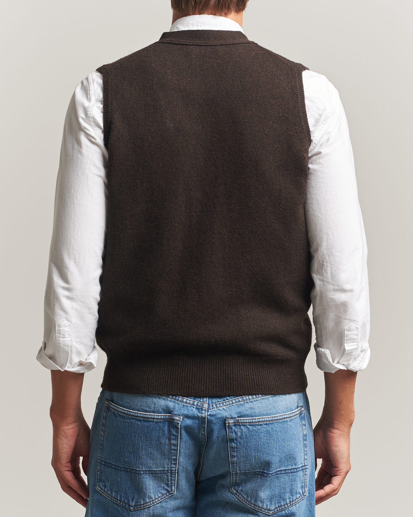 Mies | Puserot | Drake's | Lambswool Vest Cardigan Dark Brown