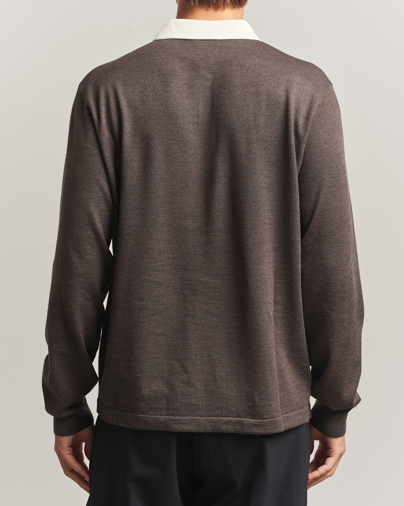 Mies | Puserot | Drake's | Solid Knitted Rugby Brown