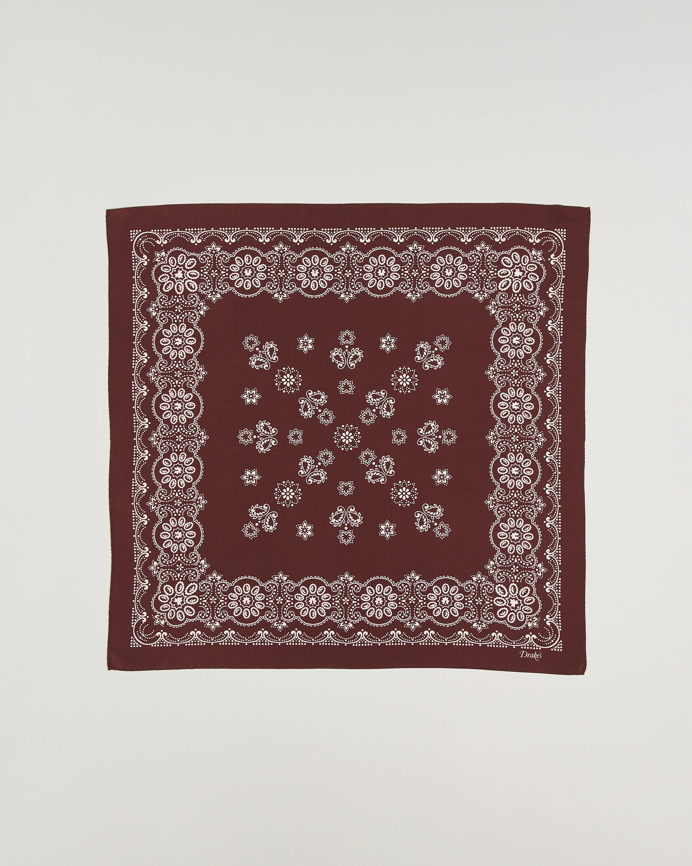 Mies | Huivit | Drake's | Traditional Silk Bandana Burgundy