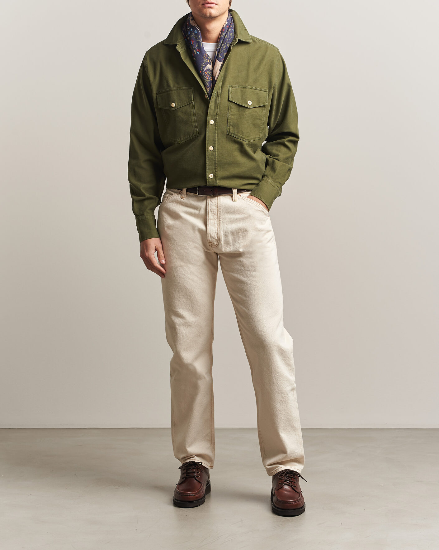 Mies | Kauluspaidat | Drake's | Two Pocket Casual Cotton Shirt Olive