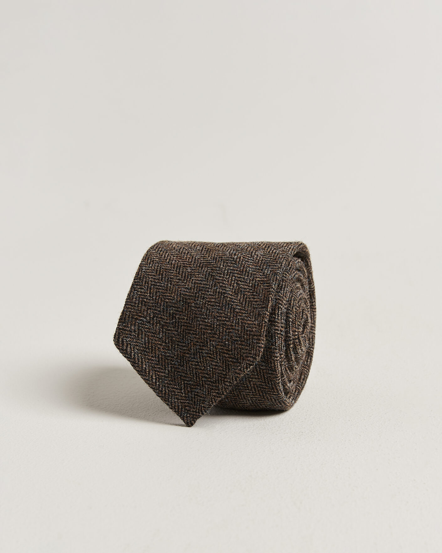 Mies | Solmiot | Drake's | Shetland Herringbone Tie Brown