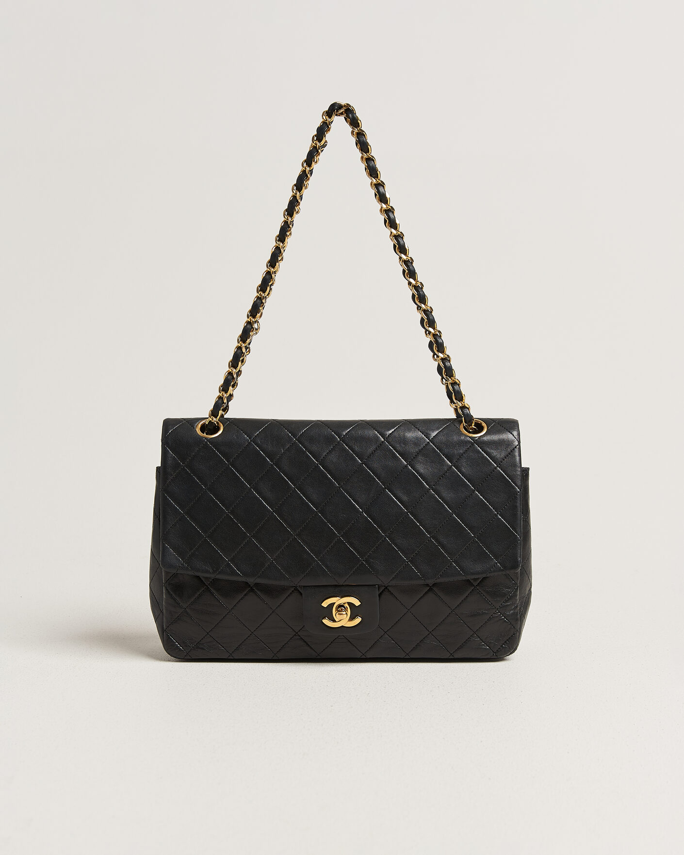 Mies | Pre-Owned & Vintage Bags | Chanel Pre-Owned | Vintage Classic Flap Bag Lambskin Black