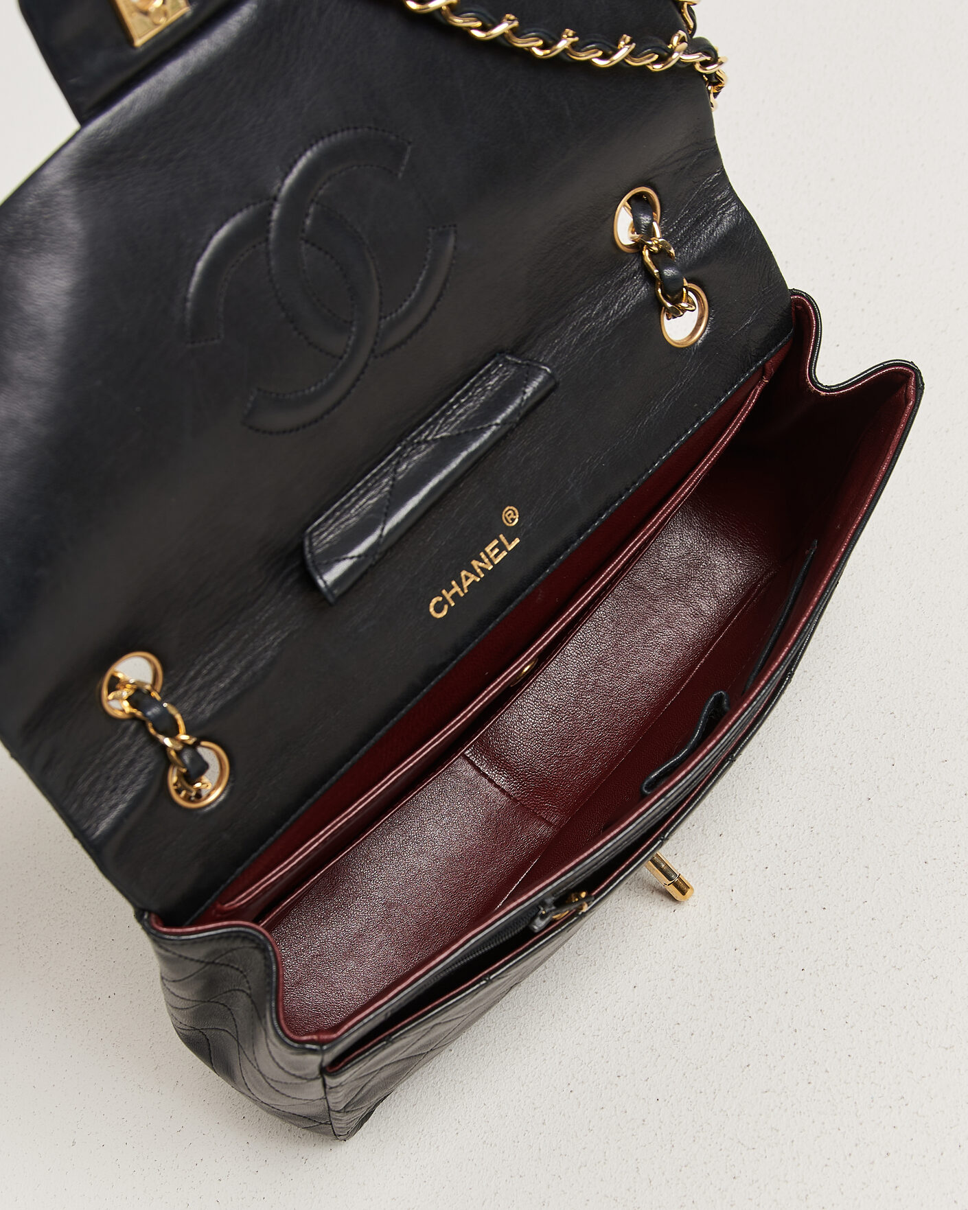 Mies | Pre-Owned & Vintage Bags | Chanel Pre-Owned | Vintage Classic Flap Bag Lambskin Black