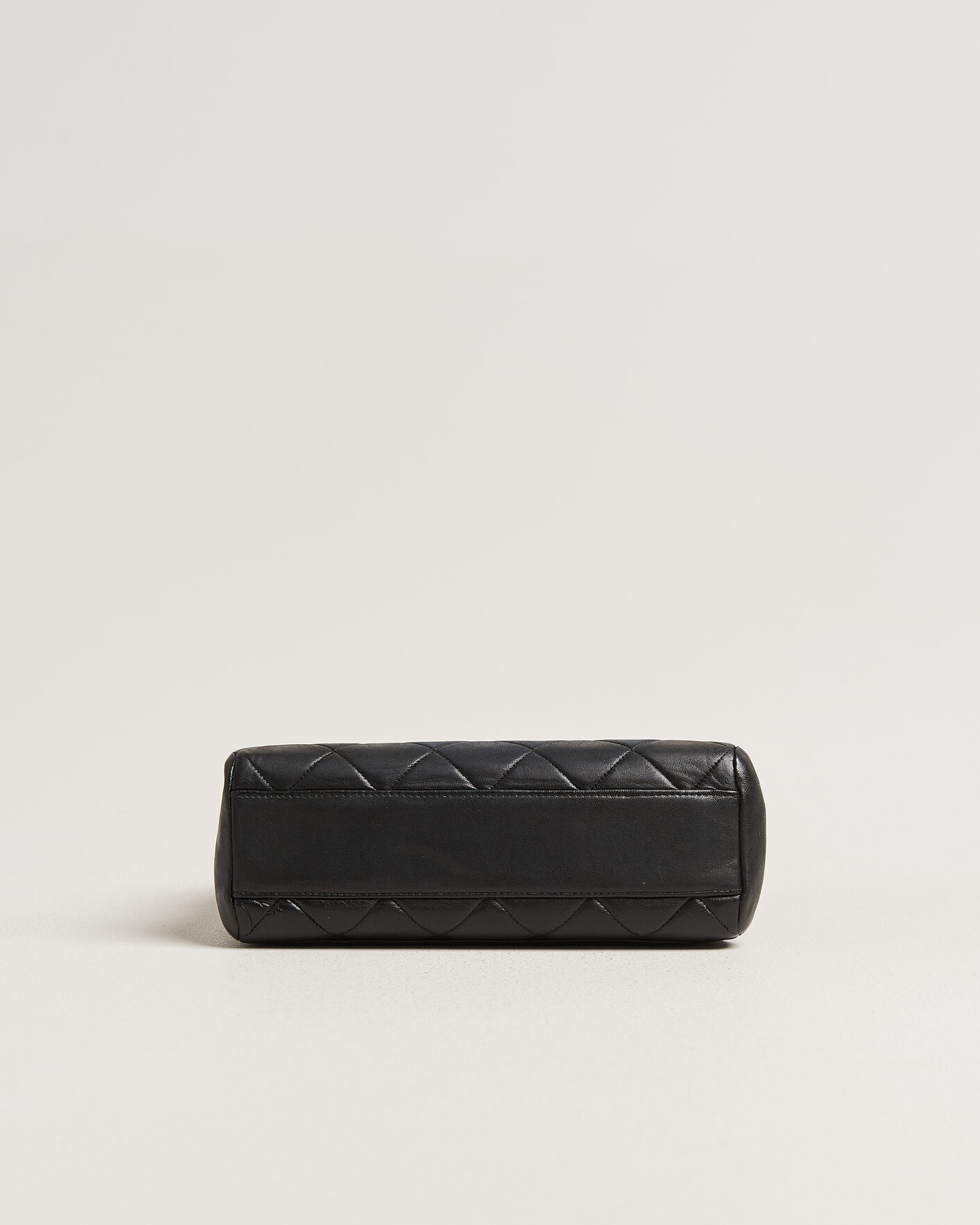 Mies | Pre-Owned & Vintage Bags | Chanel Pre-Owned | Single Flap Bag Lambskin Black