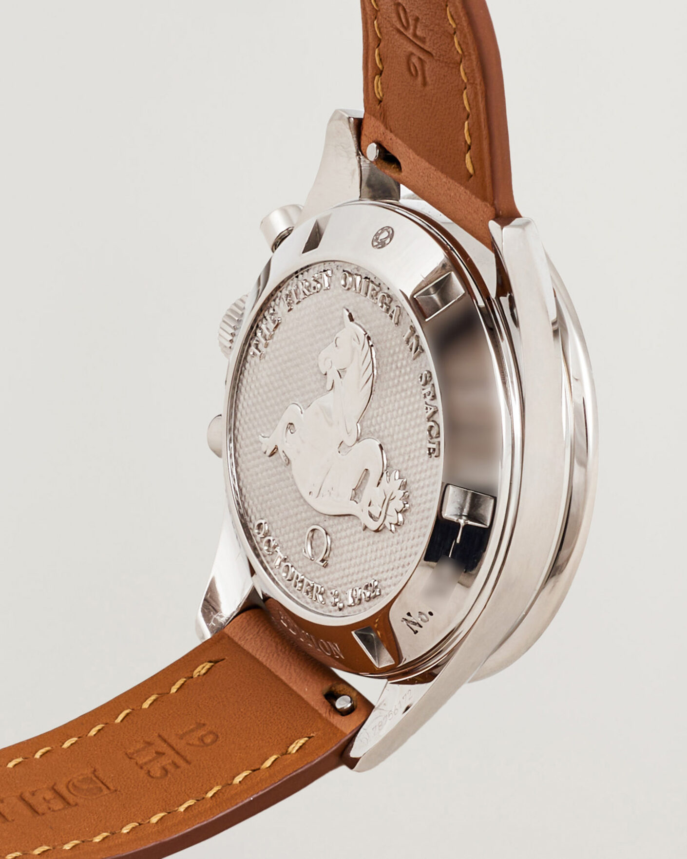 Mies | Pre-Owned & Vintage Watches | Omega Pre-Owned | First Omega in Space