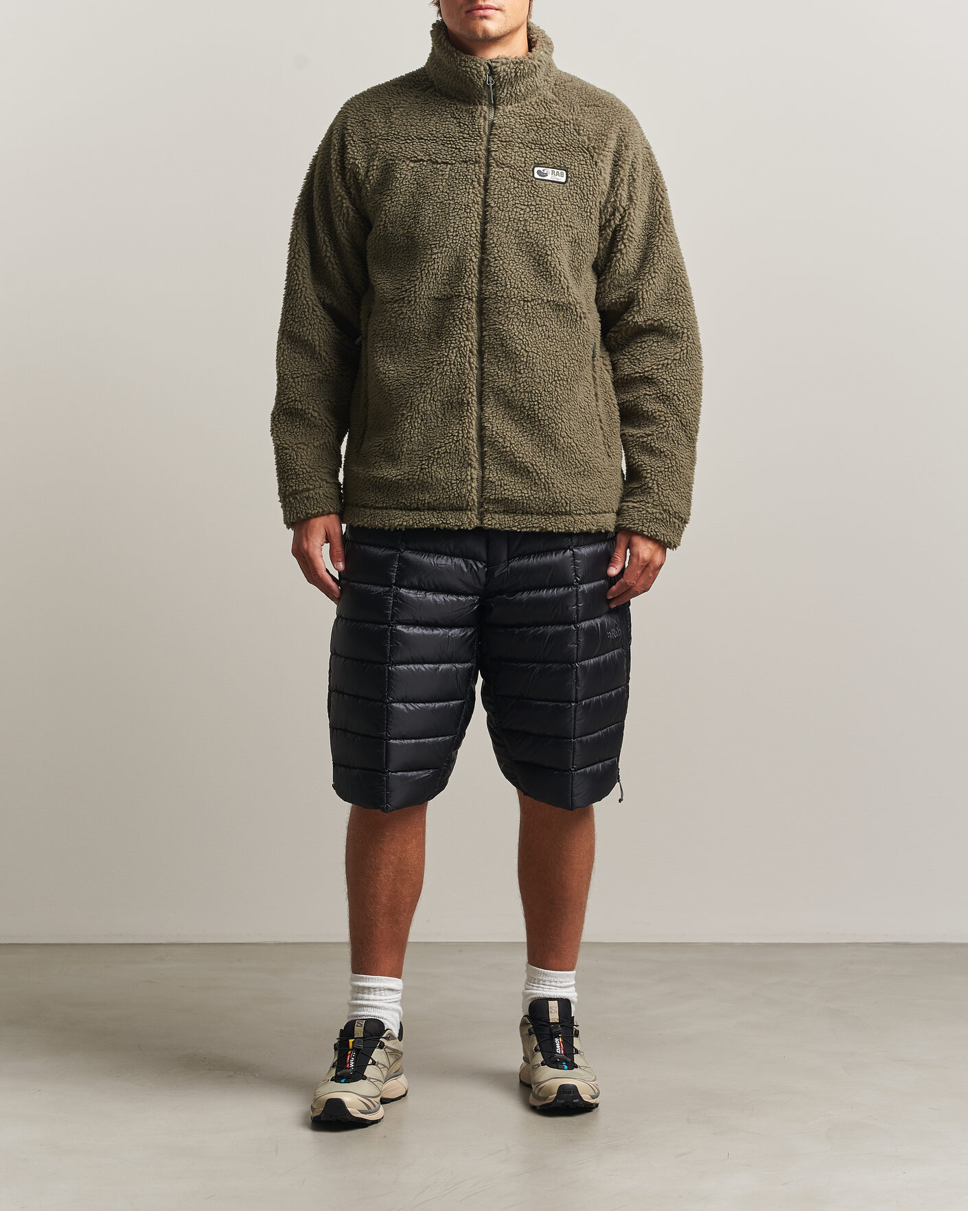 Mies | Shortsit | Rab | Mythic Down Shorts Black