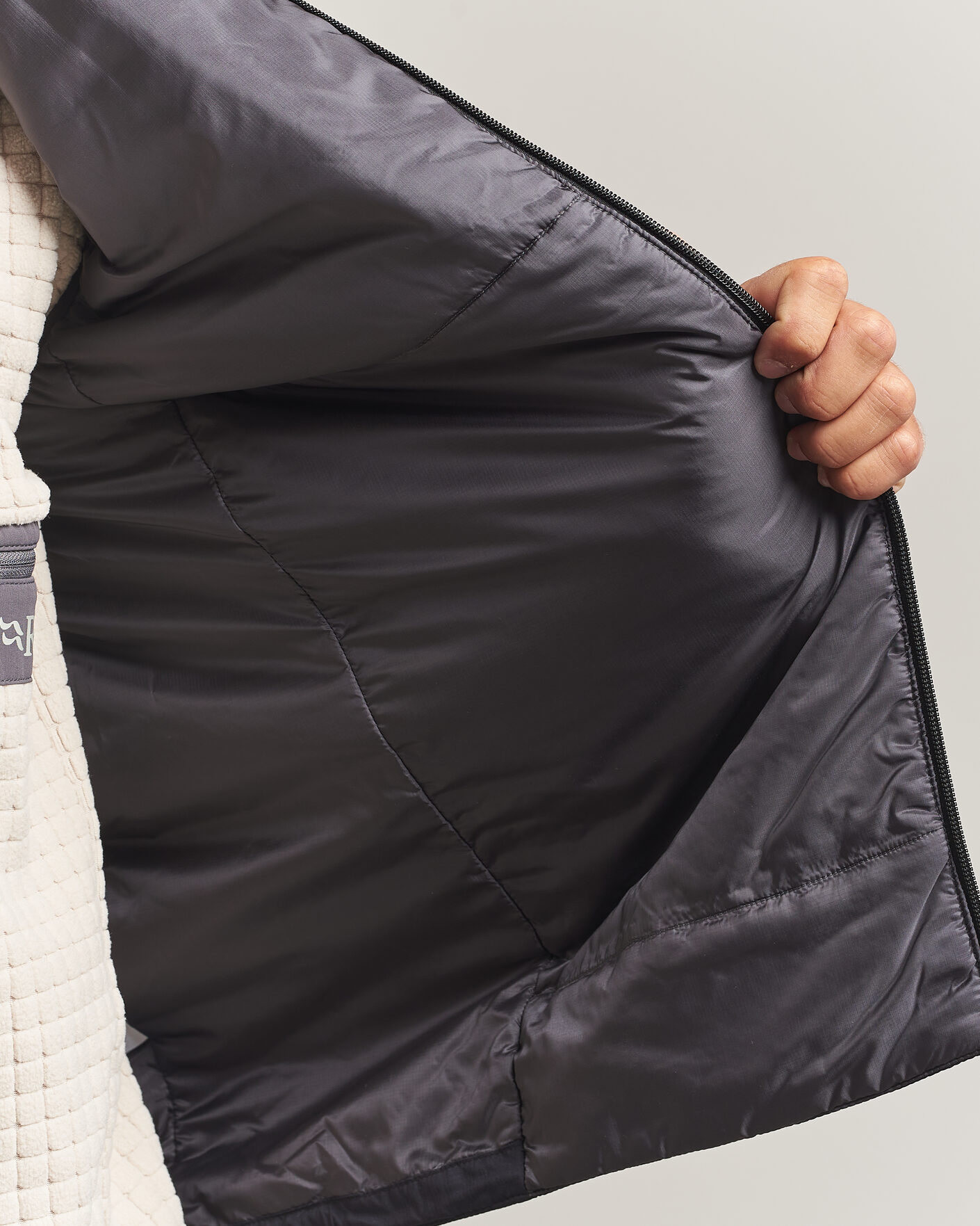 Mies | Ulkoliivit | Rab | Xenair Padded Vest Black
