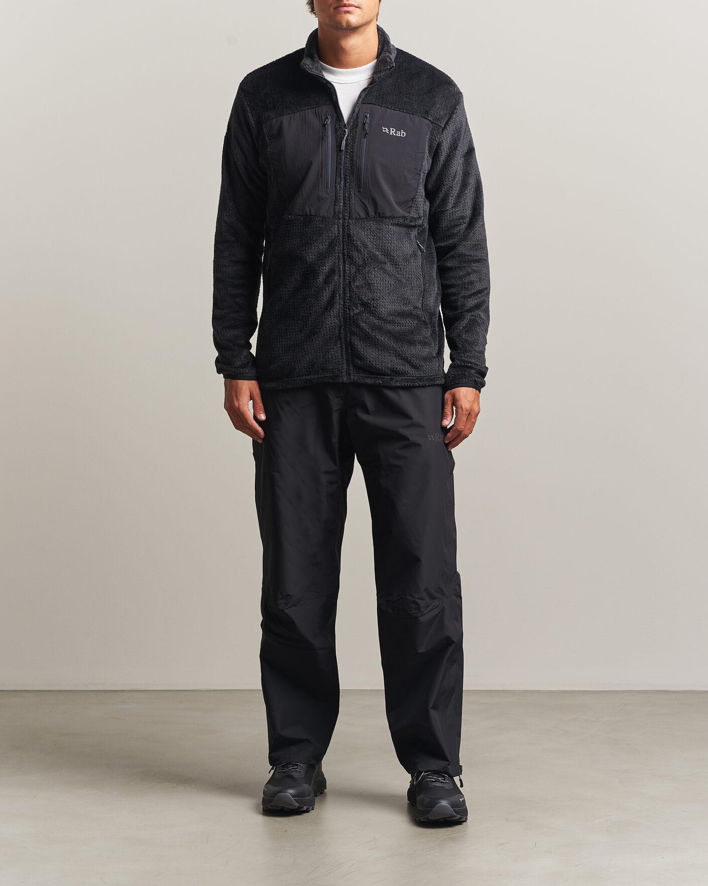 Mies | Puserot | Rab | Granatic Jacket Black