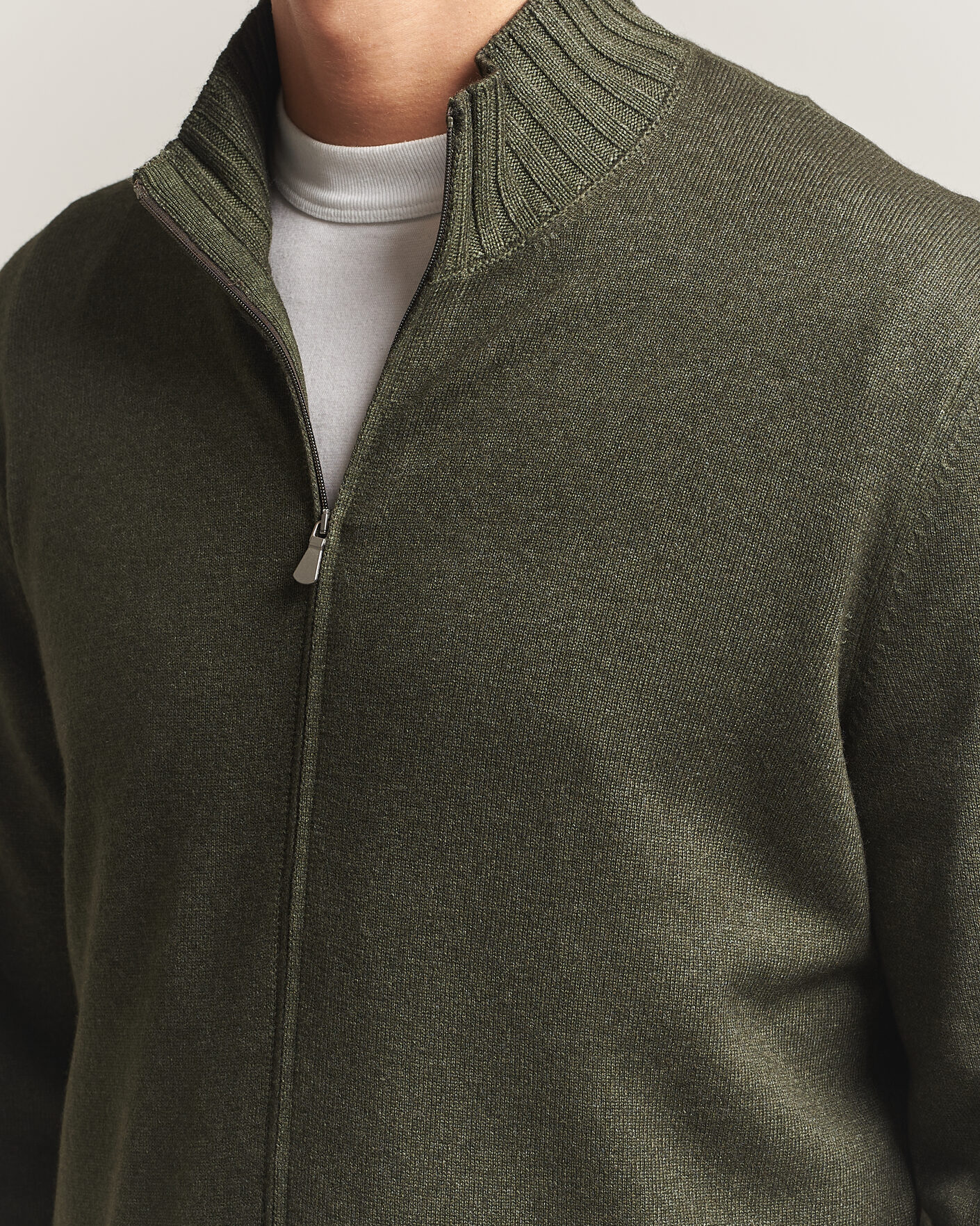 Mies | Puserot | Gran Sasso | Wool/Cashmere Washed Full Zip Olive Melange