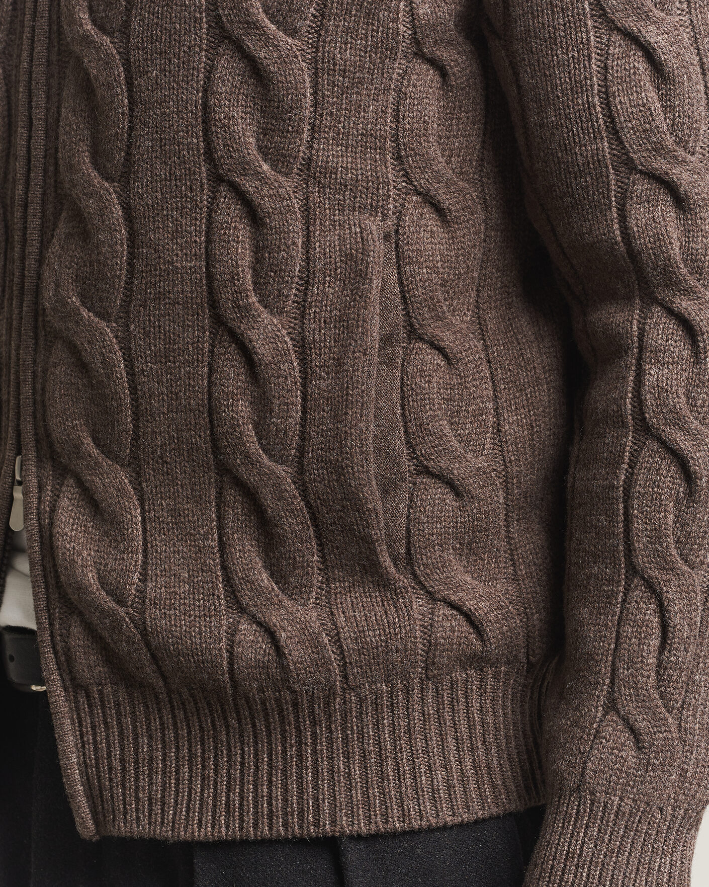 Mies | Puserot | Gran Sasso | Wool/Cashmere Cable Full Zip Dark Brown Melange