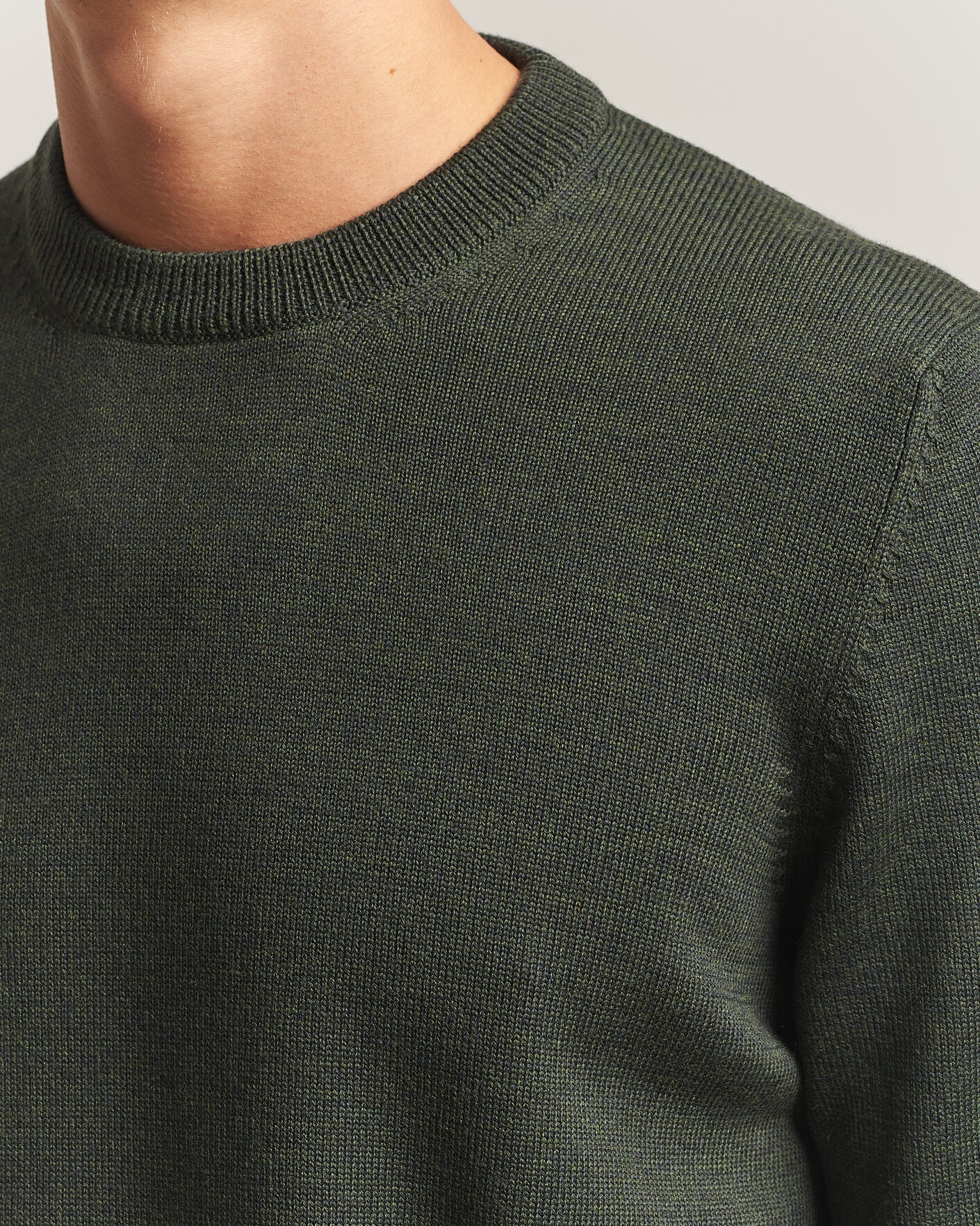 Mies | Puserot | Gran Sasso | Merino Knitted Crew Neck Olive Melange