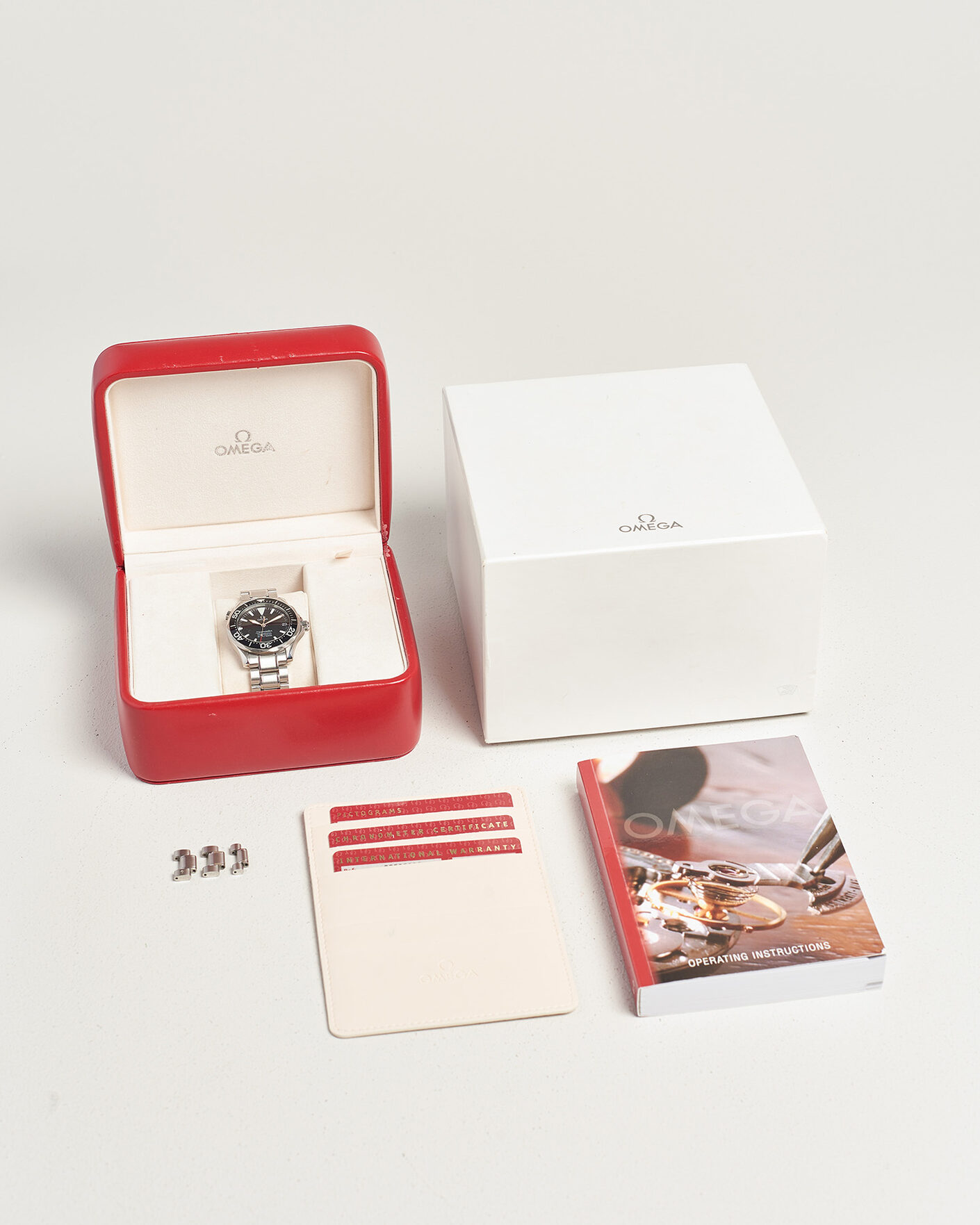 Mies | Pre-Owned & Vintage Watches | Omega Pre-Owned | Seamaster 300M Peter Blake 36mm
