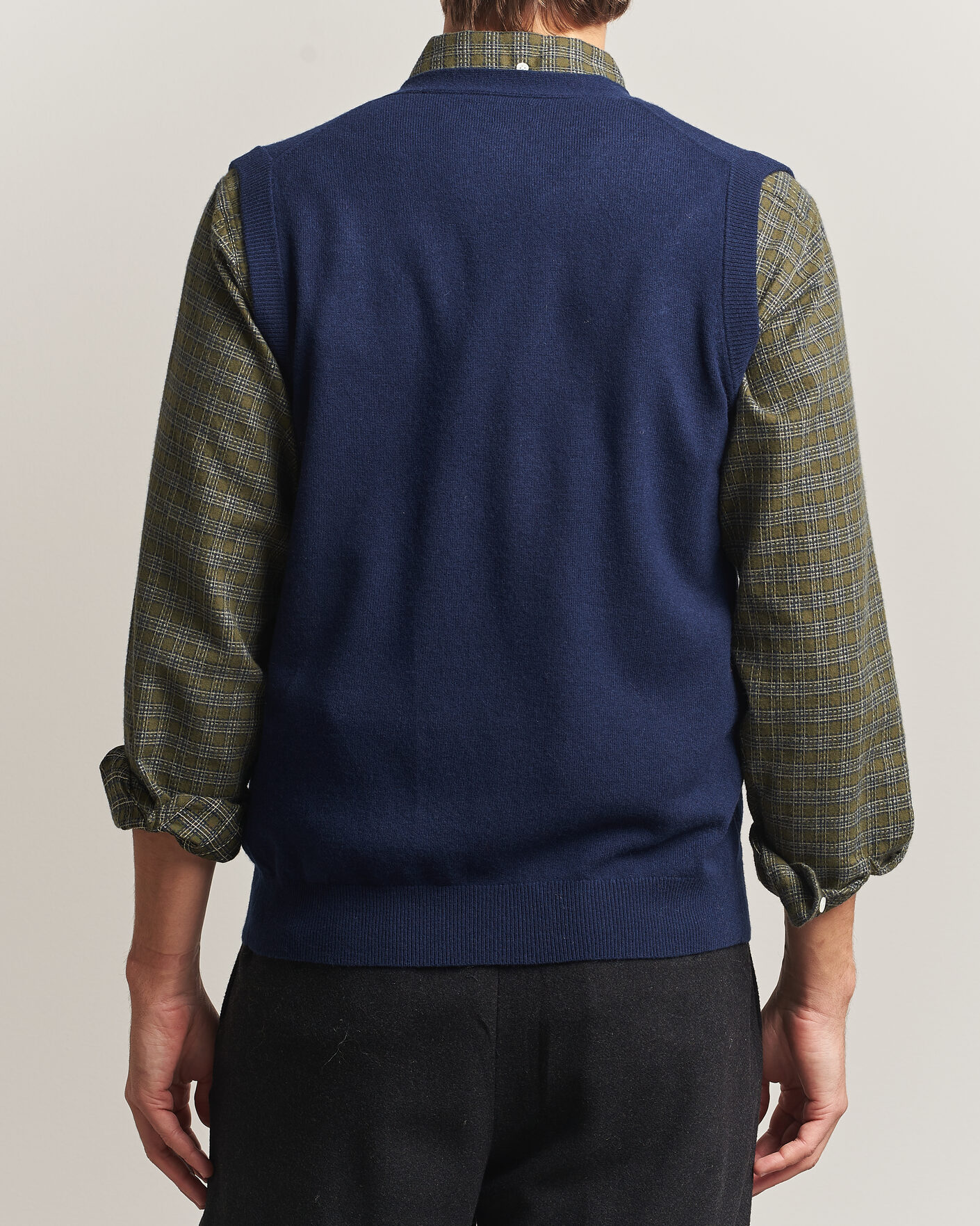 Mies | Puserot | BEAMS PLUS | Button Knit Vest Navy