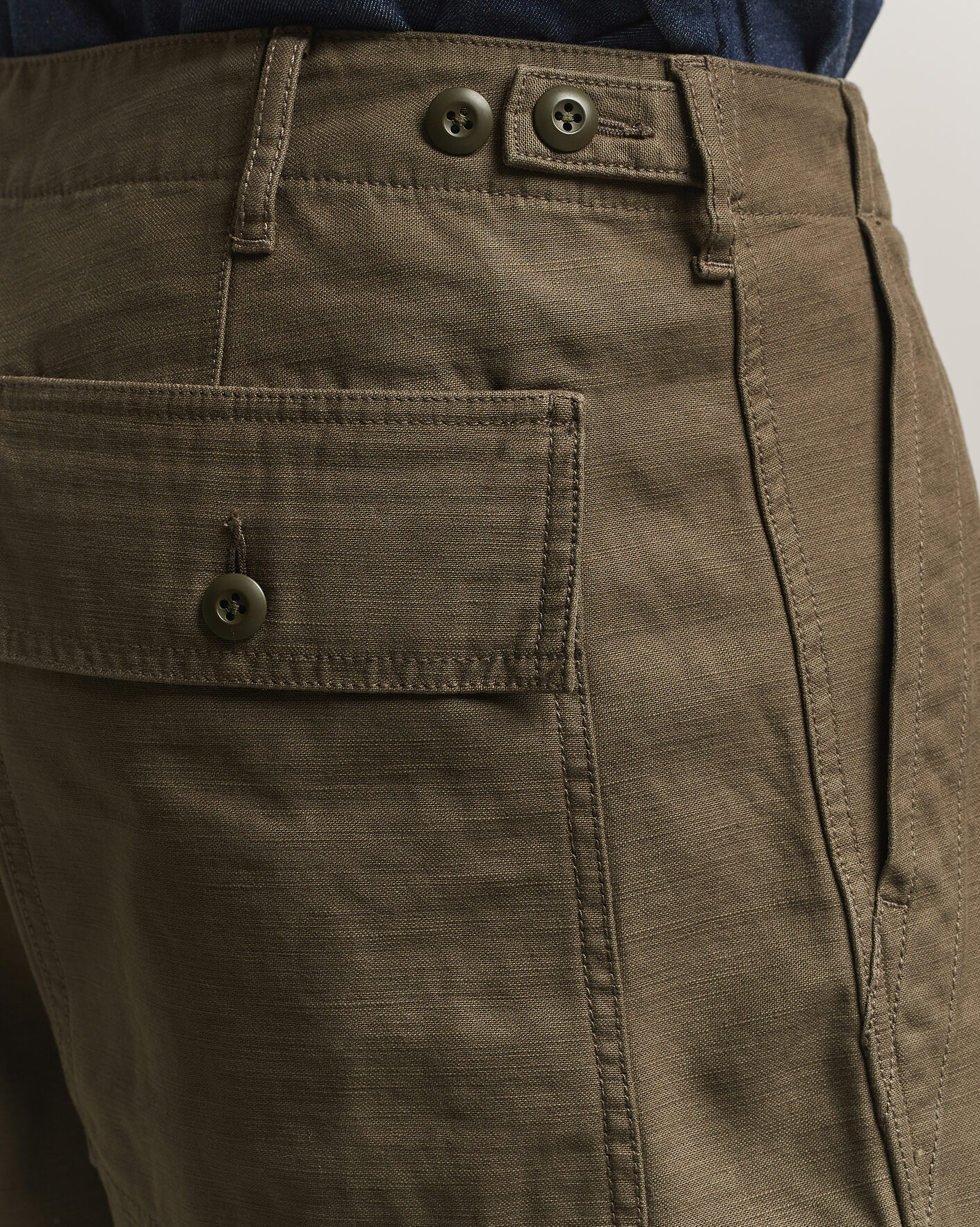 Mies | Housut | BEAMS PLUS | MIL Utility Sateen Trousers Olive Brown