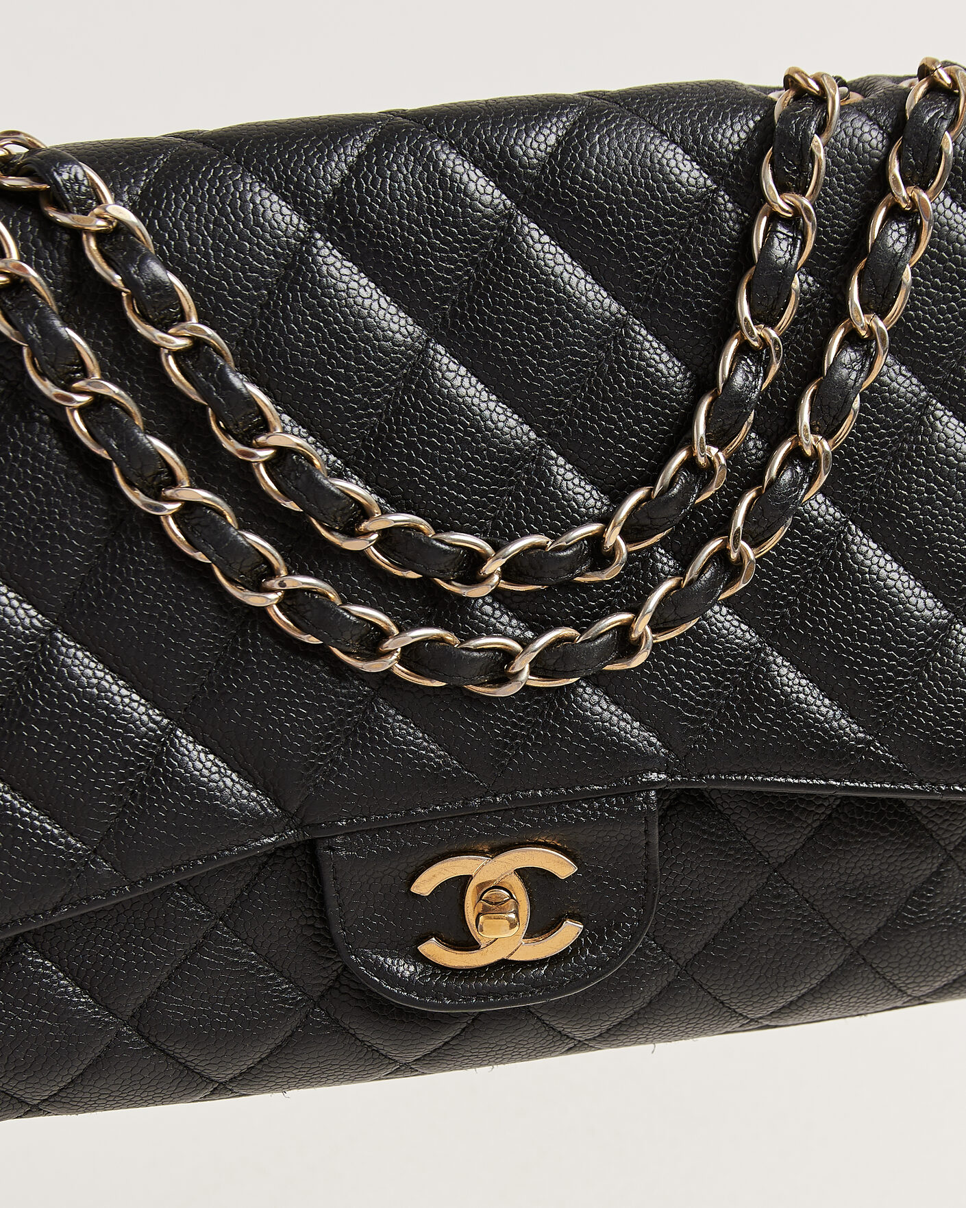 Mies | Pre-Owned & Vintage Bags | Chanel Pre-Owned | Classic Jumbo Single Flap Bag Caviar Black