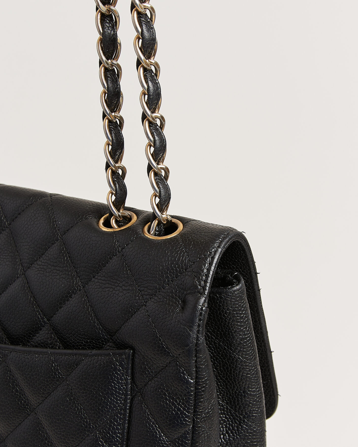 Mies | Pre-Owned & Vintage Bags | Chanel Pre-Owned | Classic Jumbo Single Flap Bag Caviar Black