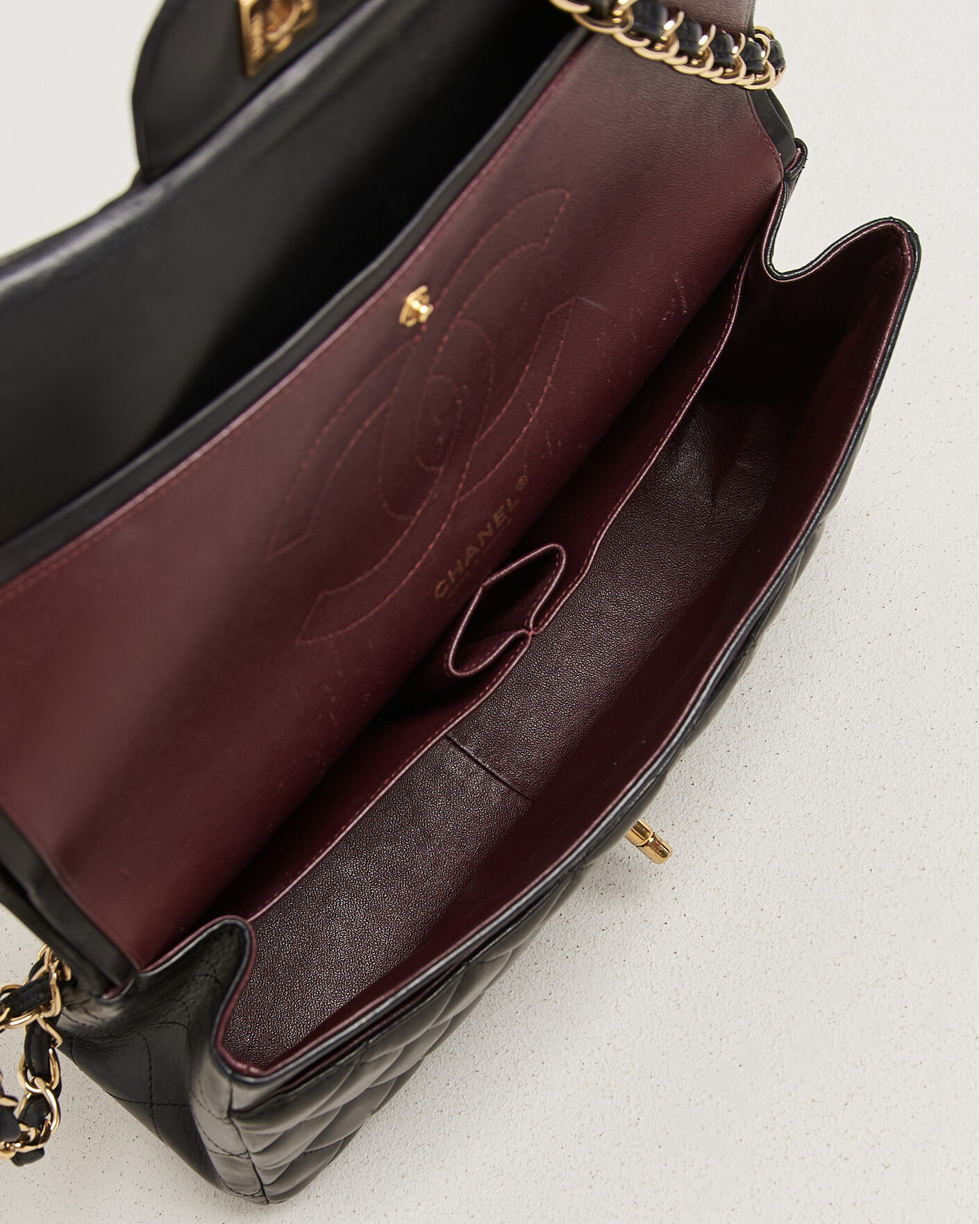 Mies | Pre-Owned & Vintage Bags | Chanel Pre-Owned | Classic Jumbo Double Flap Bag Lambskin Black