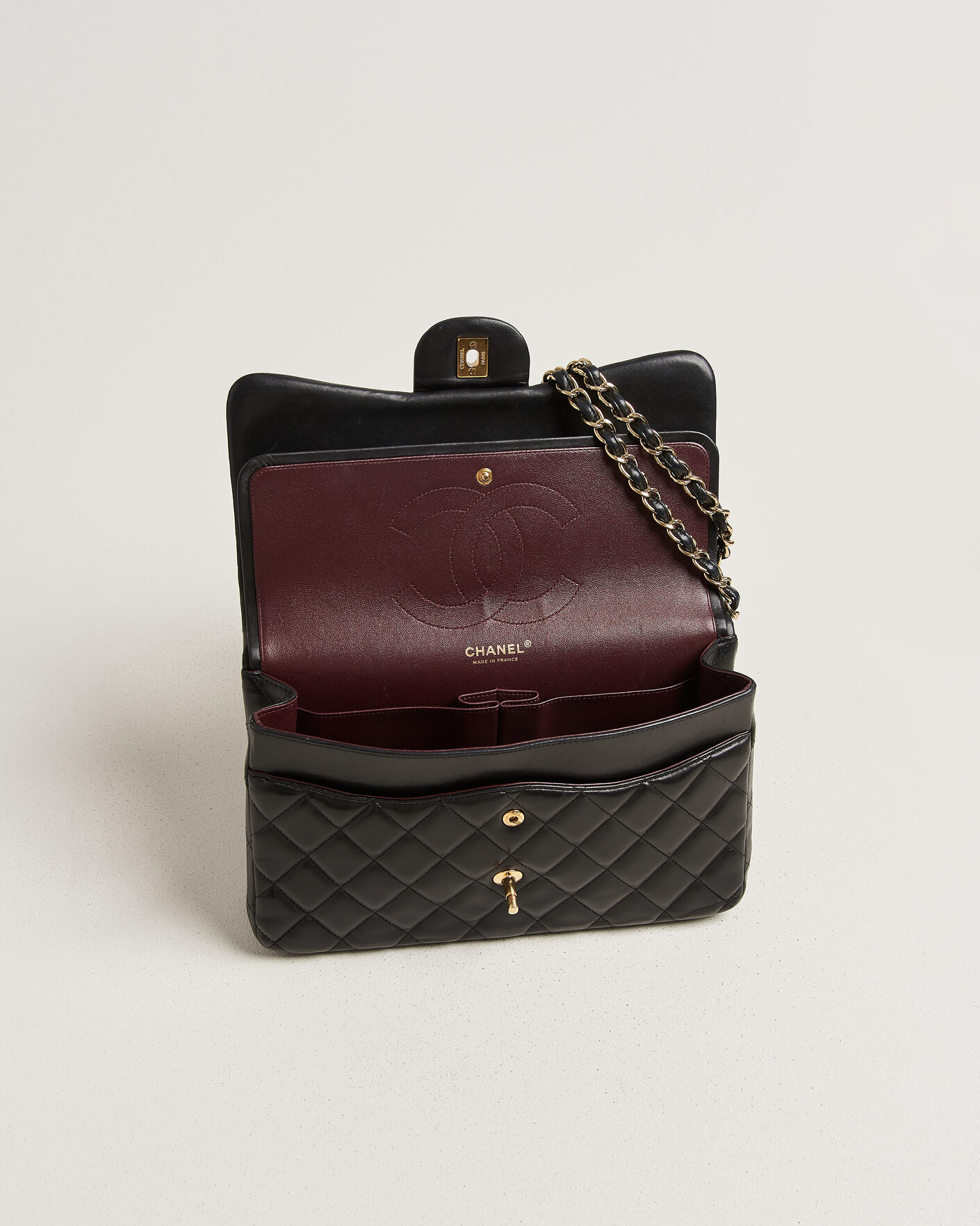 Mies | Pre-Owned & Vintage Bags | Chanel Pre-Owned | Classic Jumbo Double Flap Bag Lambskin Black