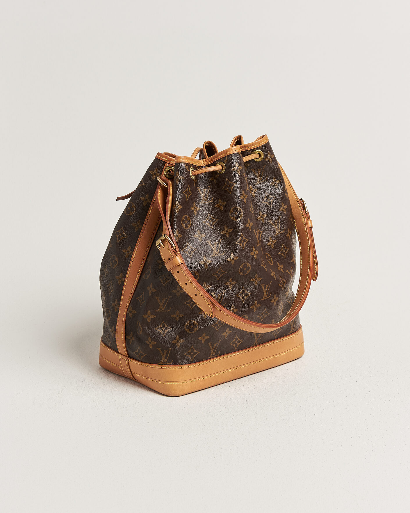 Mies | Pre-Owned & Vintage Bags | Louis Vuitton Pre-Owned | Noé Monogram