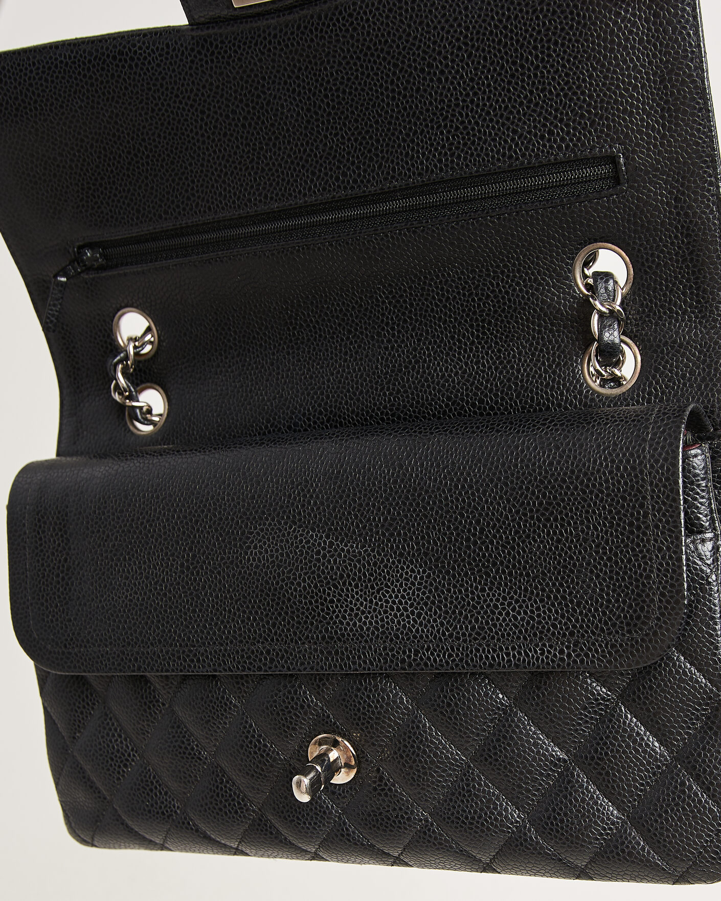 Mies | Pre-Owned & Vintage Bags | Chanel Pre-Owned | Classic Medium Single Flap Bag Caviar Black