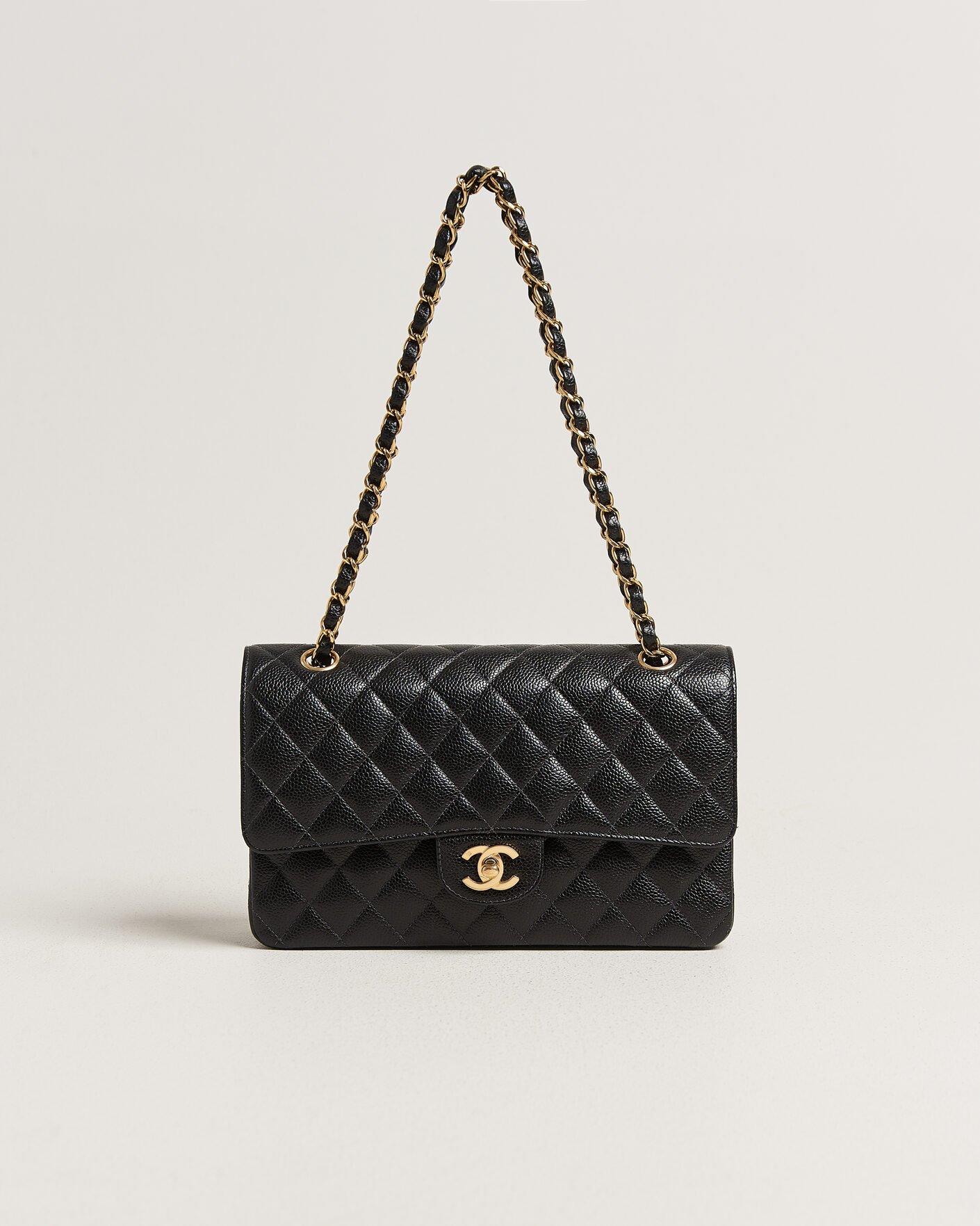Mies | Pre-Owned & Vintage Bags | Chanel Pre-Owned | Classic Medium Double Flap Bag Caviar Black