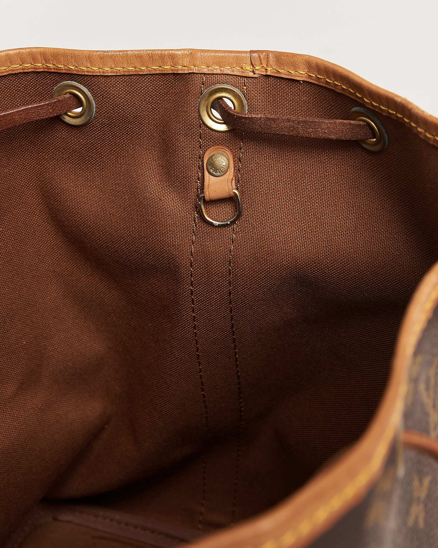 Mies | Pre-Owned & Vintage Bags | Louis Vuitton Pre-Owned | Petit Noé Monogram
