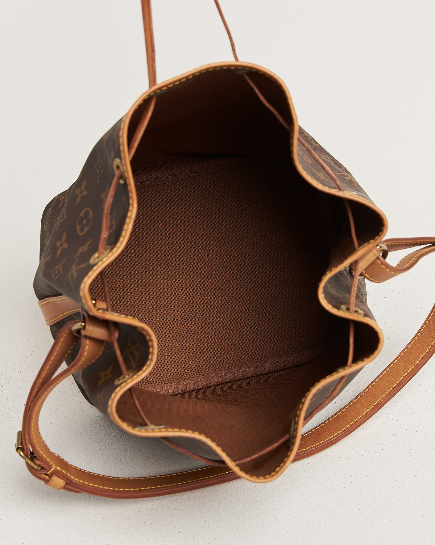 Mies | Pre-Owned & Vintage Bags | Louis Vuitton Pre-Owned | Petit Noé Monogram