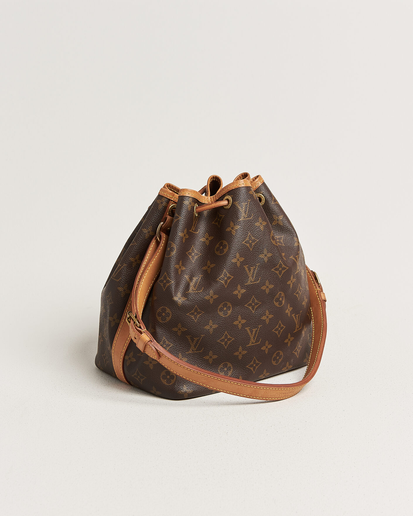 Mies | Pre-Owned & Vintage Bags | Louis Vuitton Pre-Owned | Petit Noé Monogram