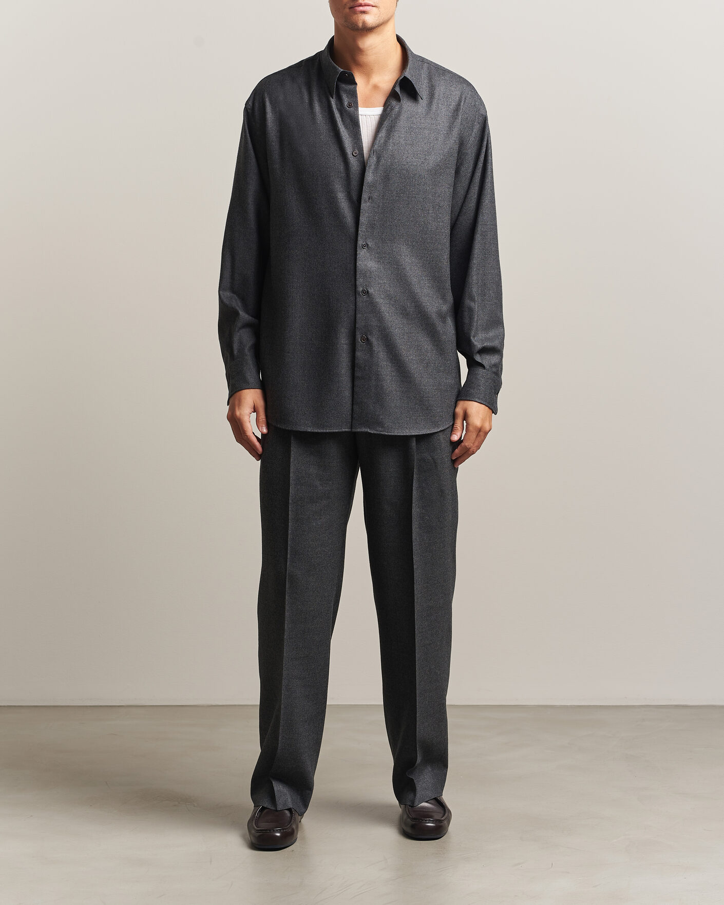 Mies | Kauluspaidat | Auralee | Super Light Wool Shirt Charcoal