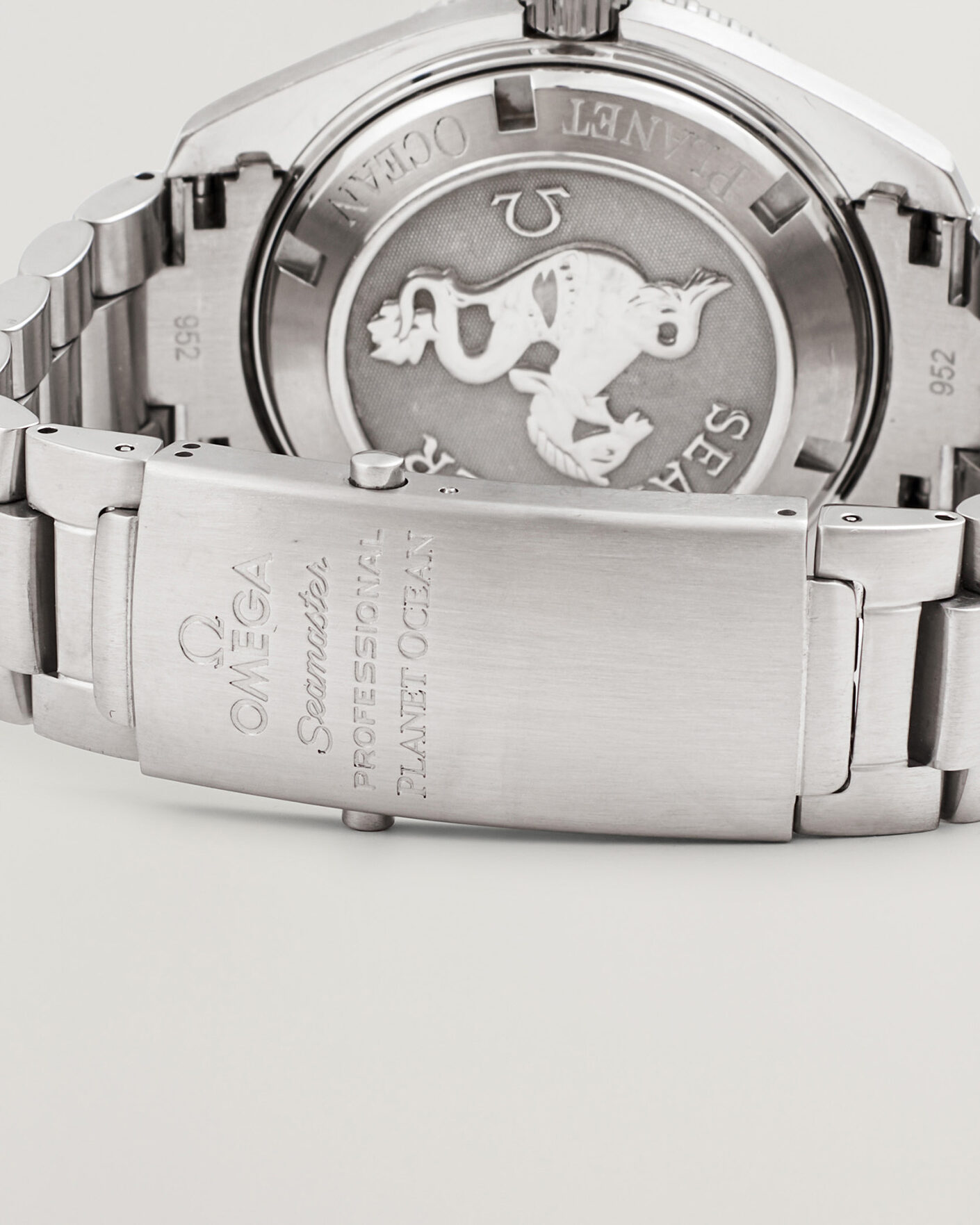 Mies | Pre-Owned & Vintage Watches | Omega Pre-Owned | Seamaster Planet Ocean 600M
