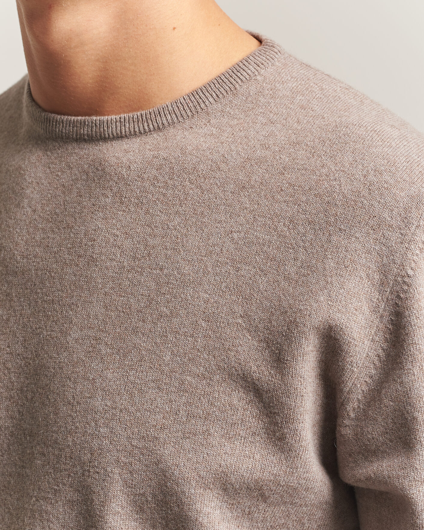 Mies | Puserot | Morgano | Wool/Cashmere Crewneck Walnut
