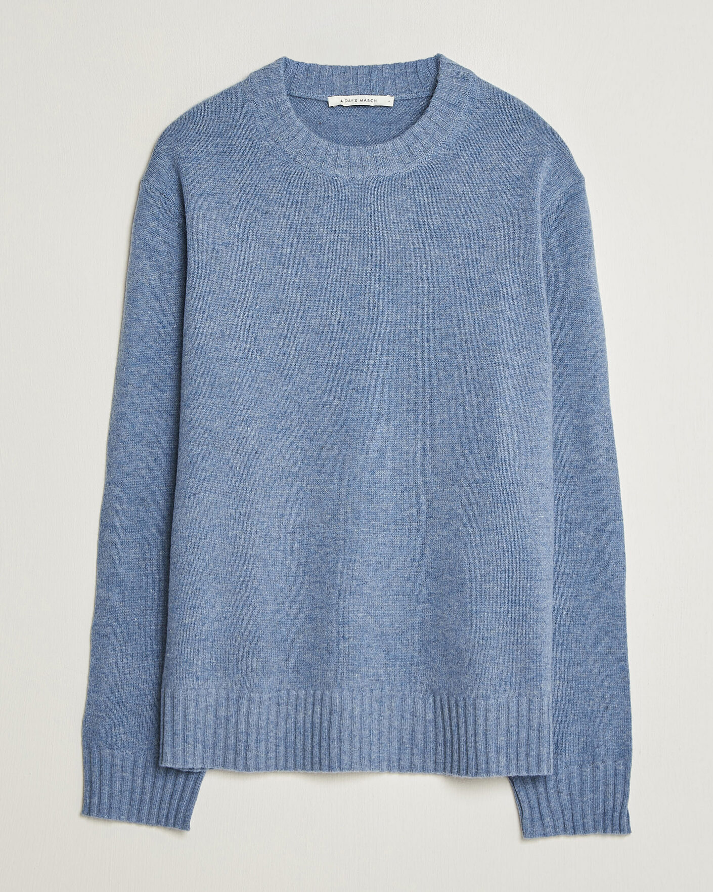 Mies | Puserot | A Day's March | Marlow Lambswool Sweater Misty Blue