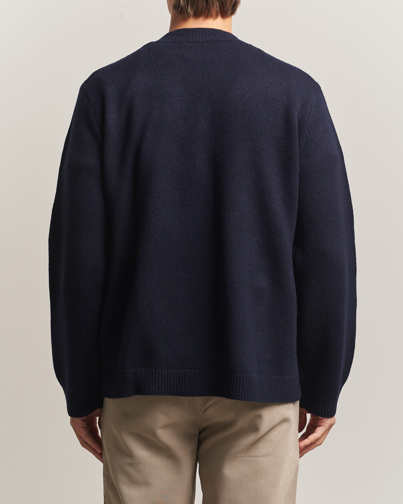 Mies | Puserot | A Day's March | Jarrow Lambswool Cardigan Navy