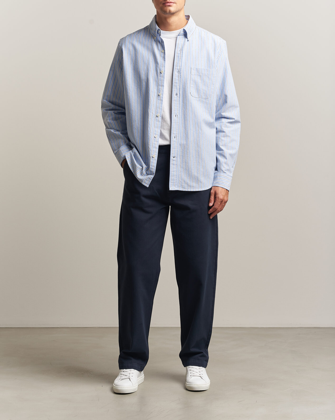 Mies | Kauluspaidat | A Day's March | Classic Flag Striped Oxford Shirt White/Blue/Black