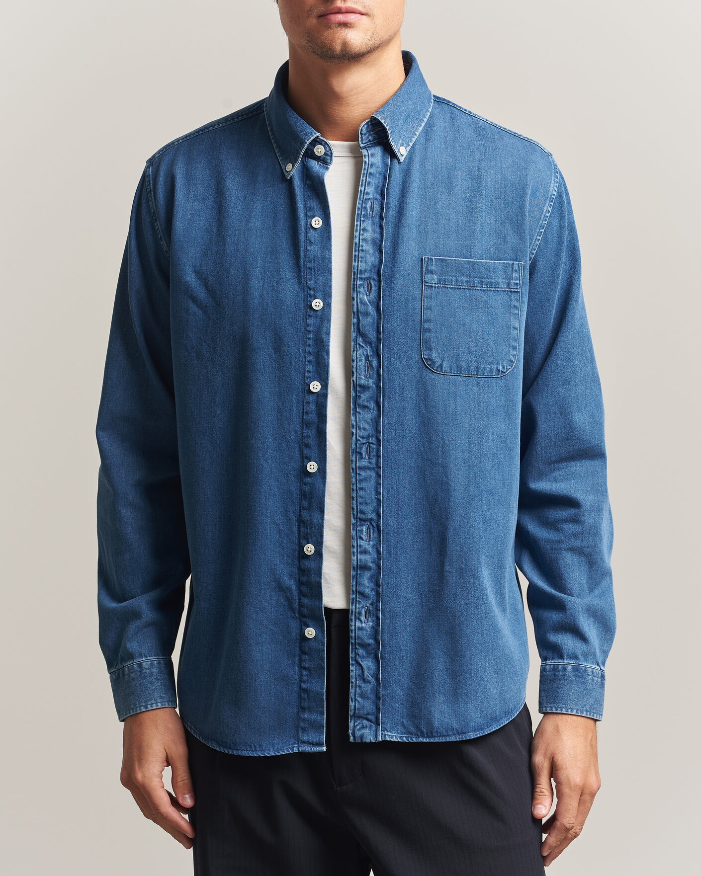 Mies | Kauluspaidat | A Day's March | Original Button Down Denim Shirt Mid Blue