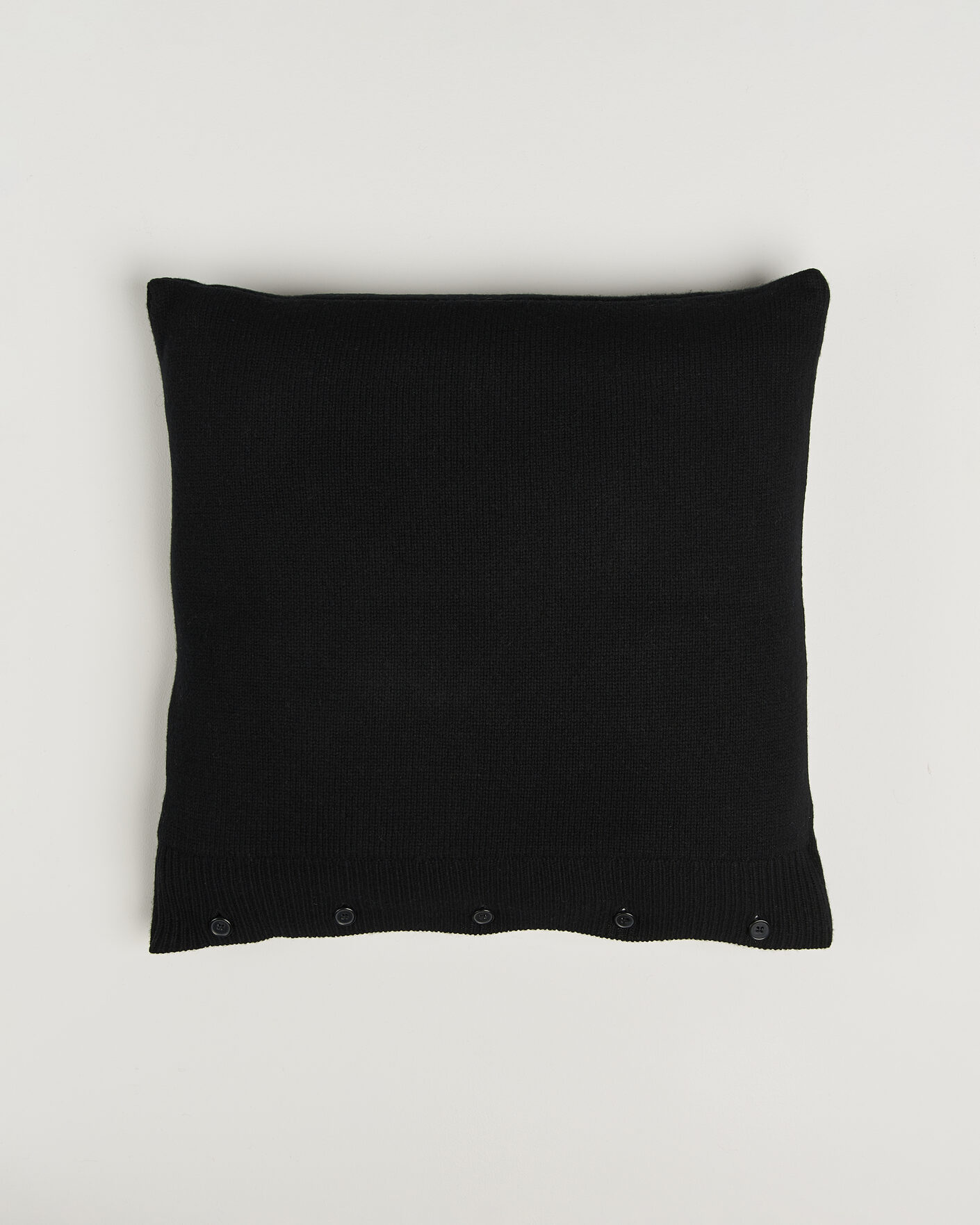 Mies | Kotiin | Ralph Lauren Home | Martini Bear Wool Pillow Black