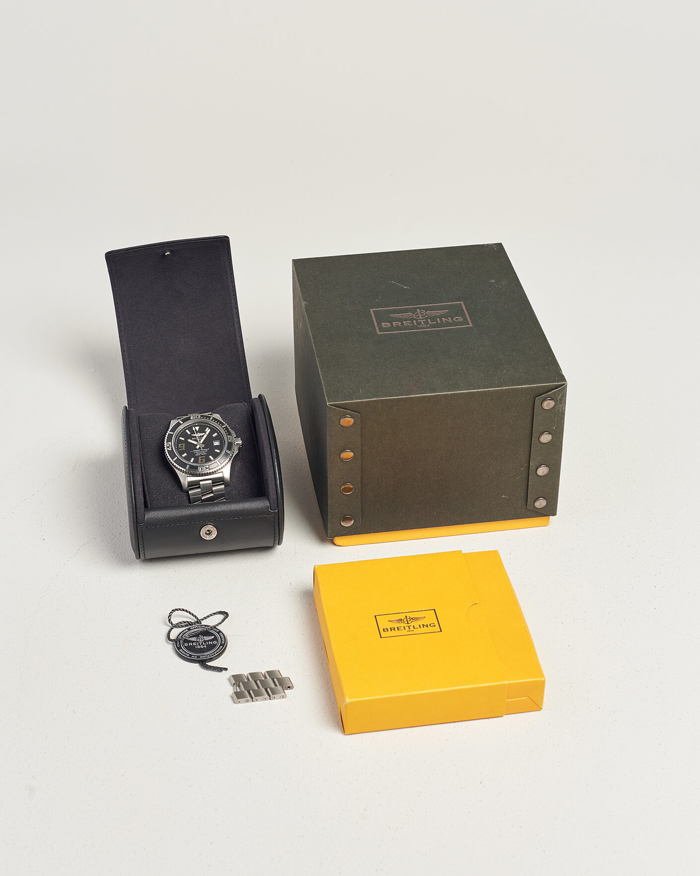Mies | Pre-Owned & Vintage Watches | Breitling Pre-Owned | Superocean 44