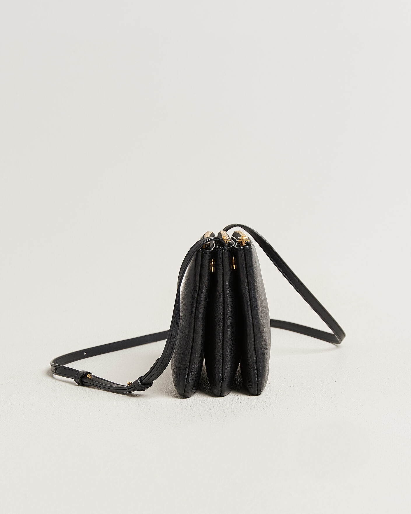 Mies | Pre-Owned & Vintage Bags | Celine Pre-Owned | Trio Bag Small Leather Black