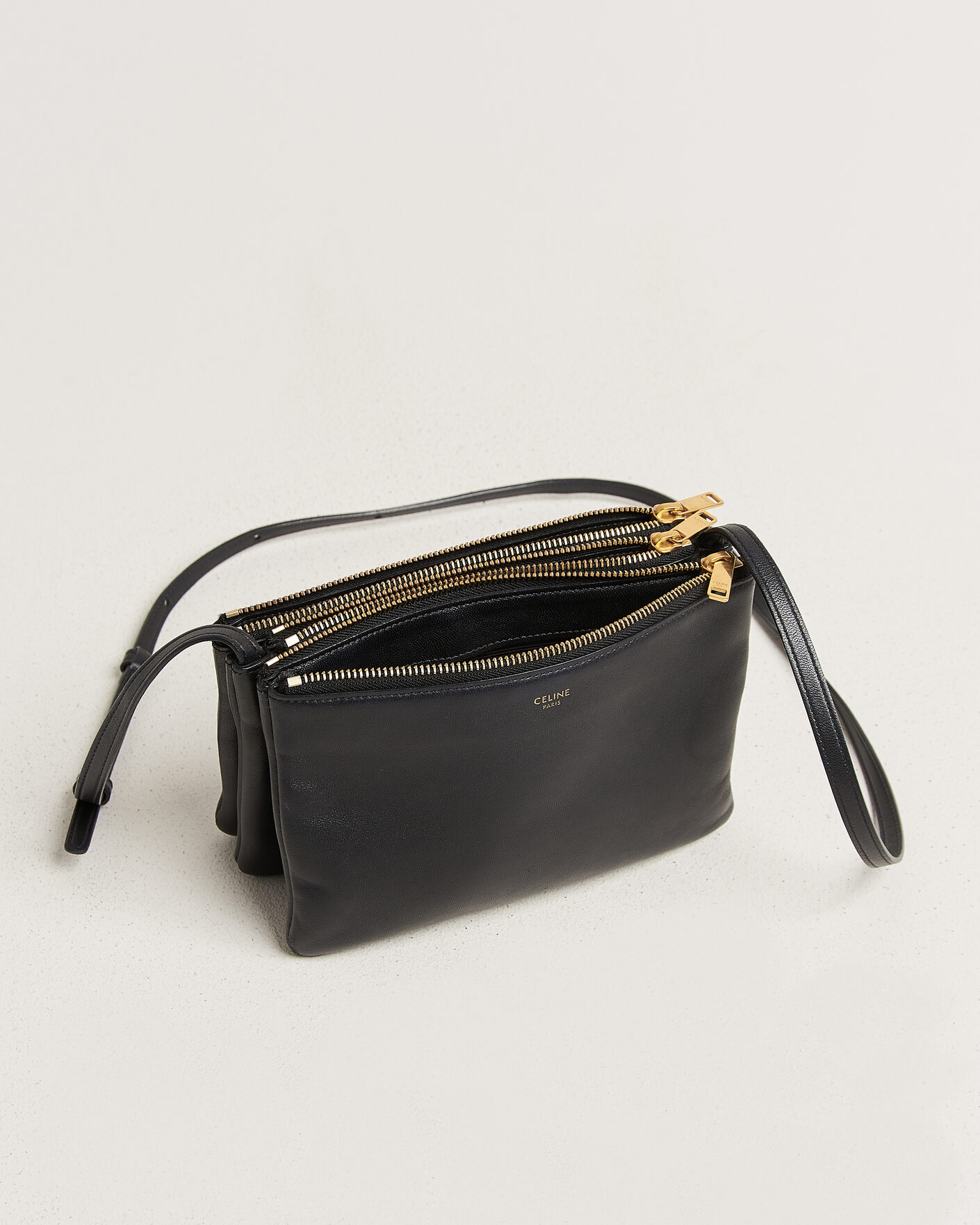 Mies | Pre-Owned & Vintage Bags | Celine Pre-Owned | Trio Bag Small Leather Black