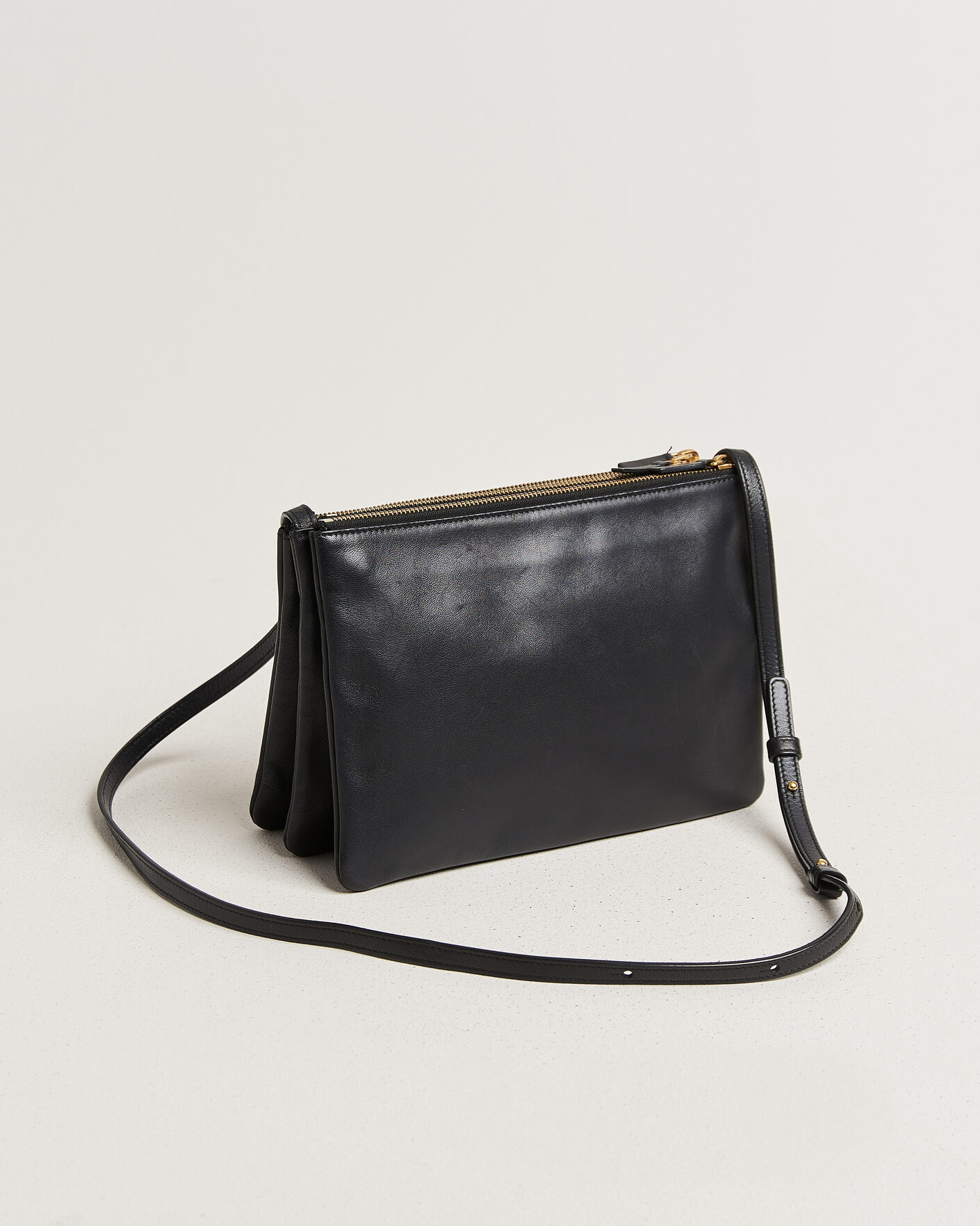 Mies | Pre-Owned & Vintage Bags | Celine Pre-Owned | Trio Bag Medium Leather Black