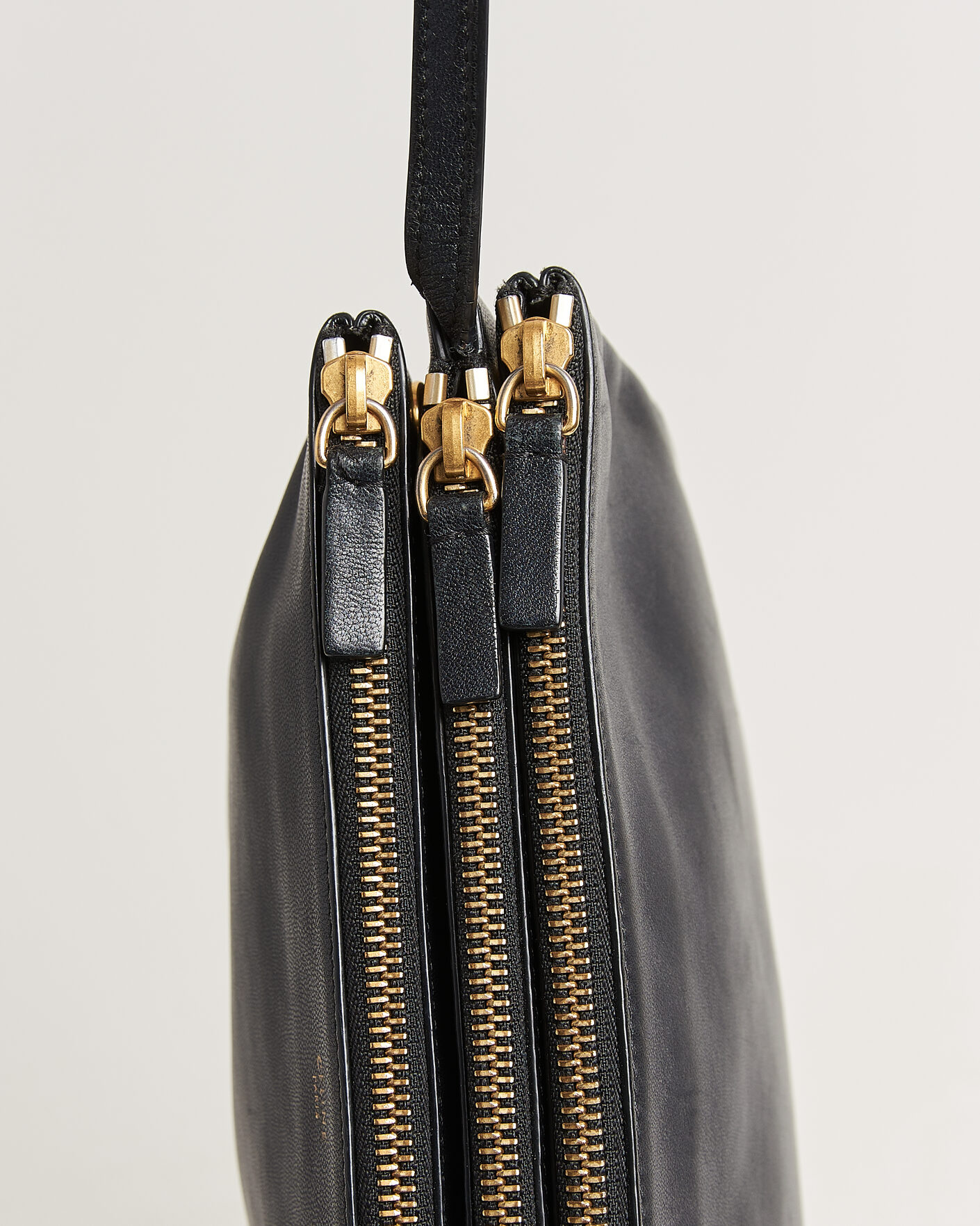 Mies | Pre-Owned & Vintage Bags | Celine Pre-Owned | Trio Bag Medium Leather Black