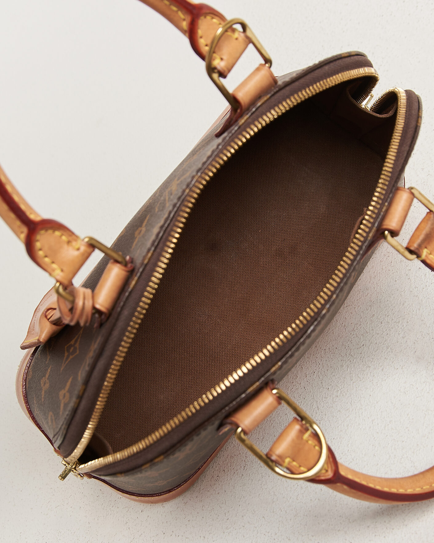Mies | Pre-Owned & Vintage Bags | Louis Vuitton Pre-Owned | Alma BB Monogram